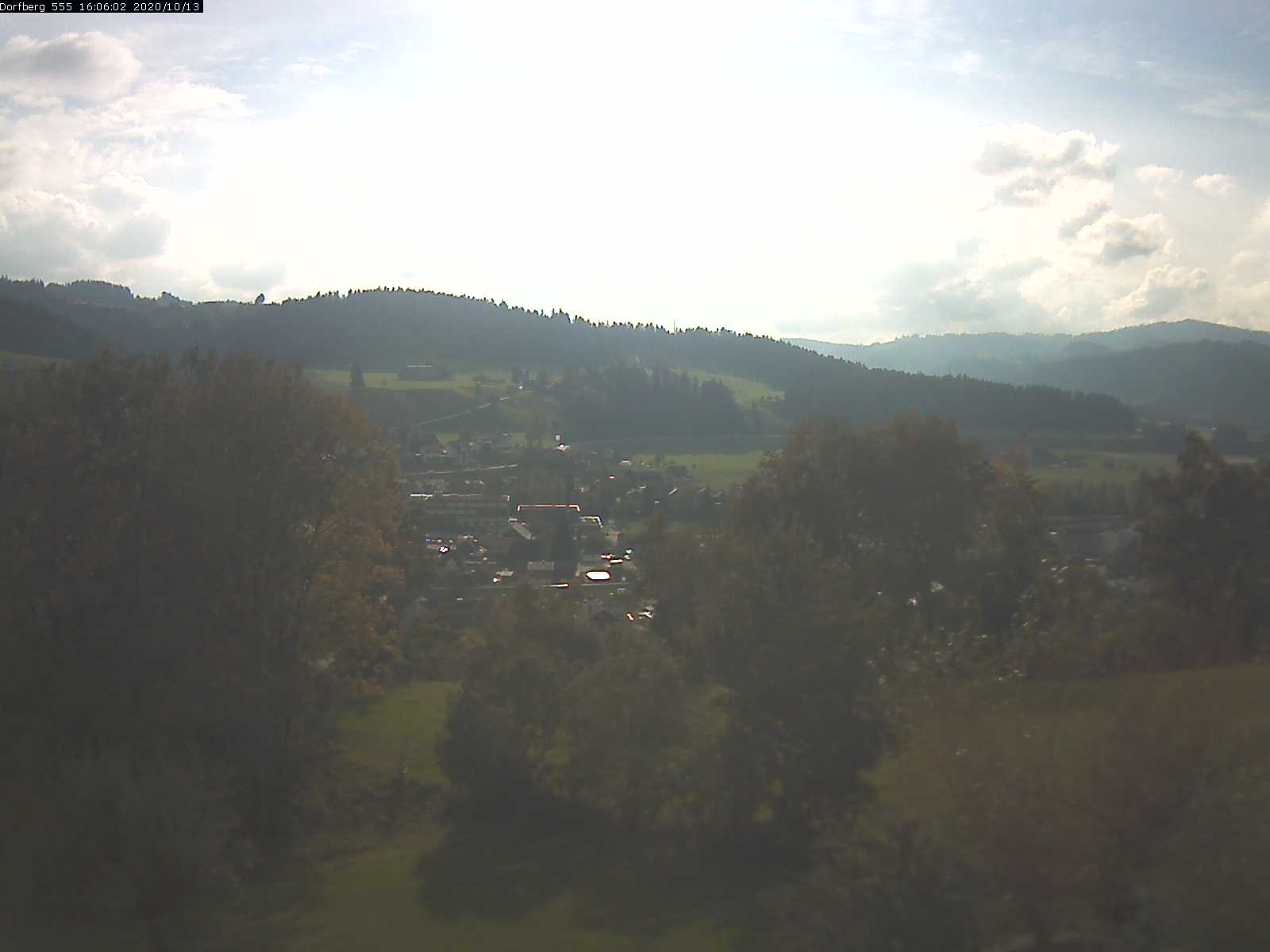 Webcam-Bild: Aussicht vom Dorfberg in Langnau 20201013-160601