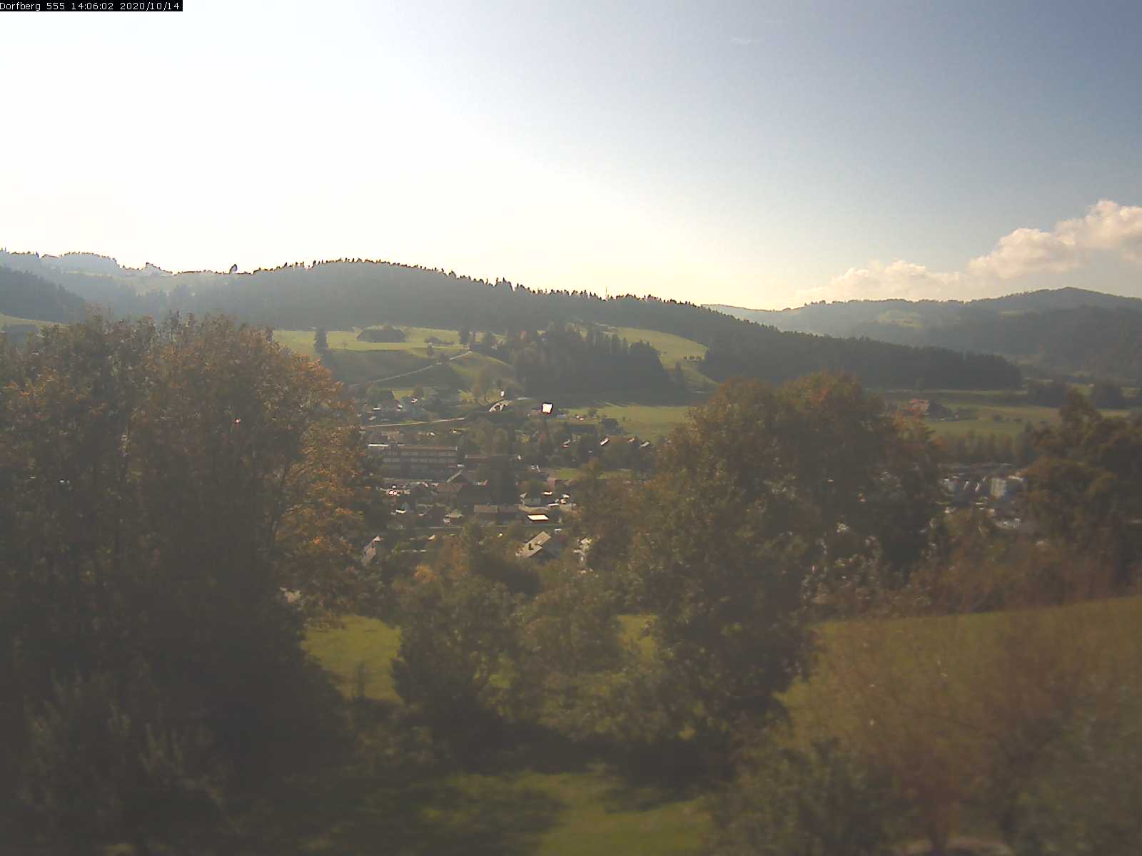 Webcam-Bild: Aussicht vom Dorfberg in Langnau 20201014-140601