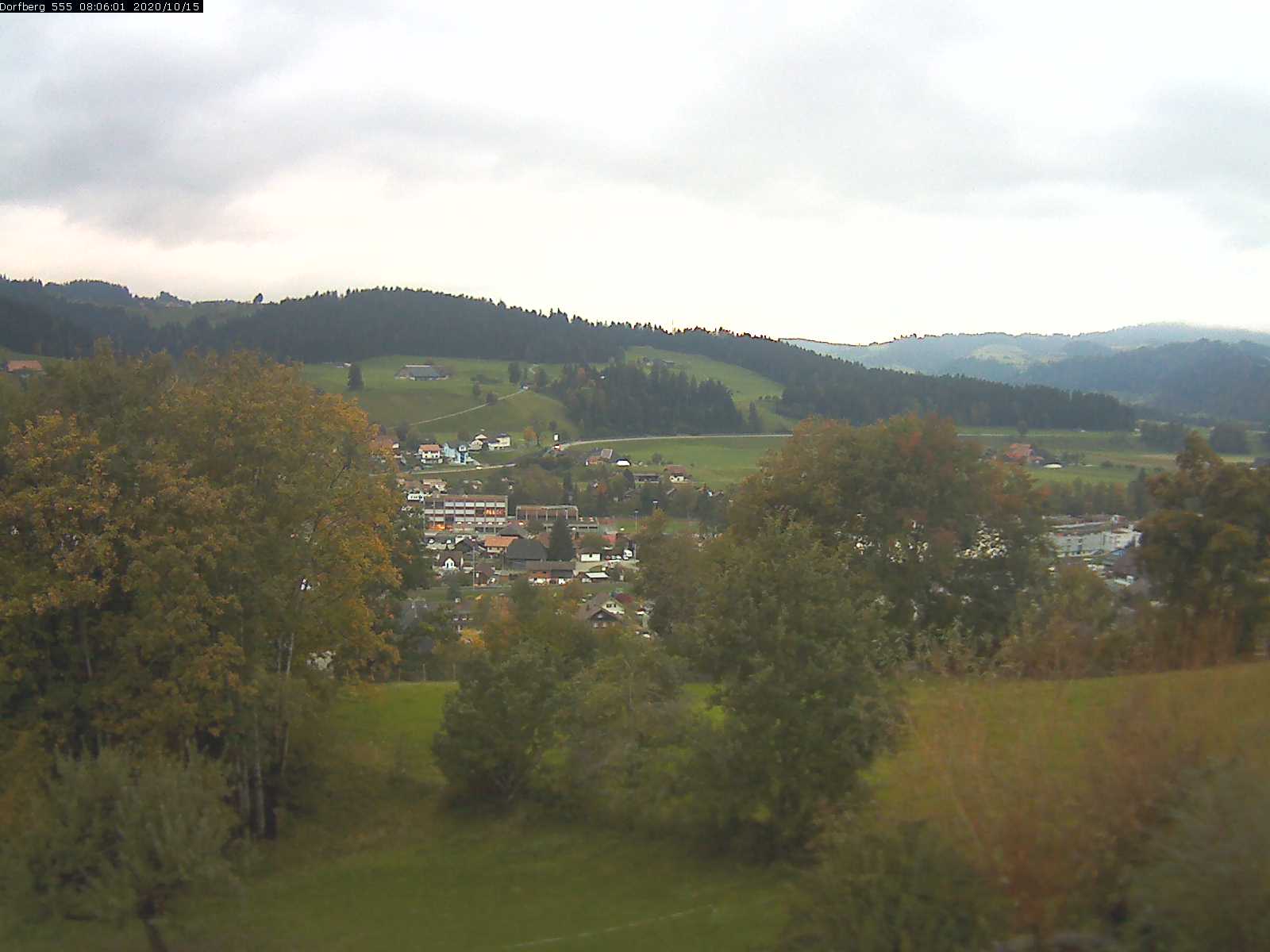 Webcam-Bild: Aussicht vom Dorfberg in Langnau 20201015-080601