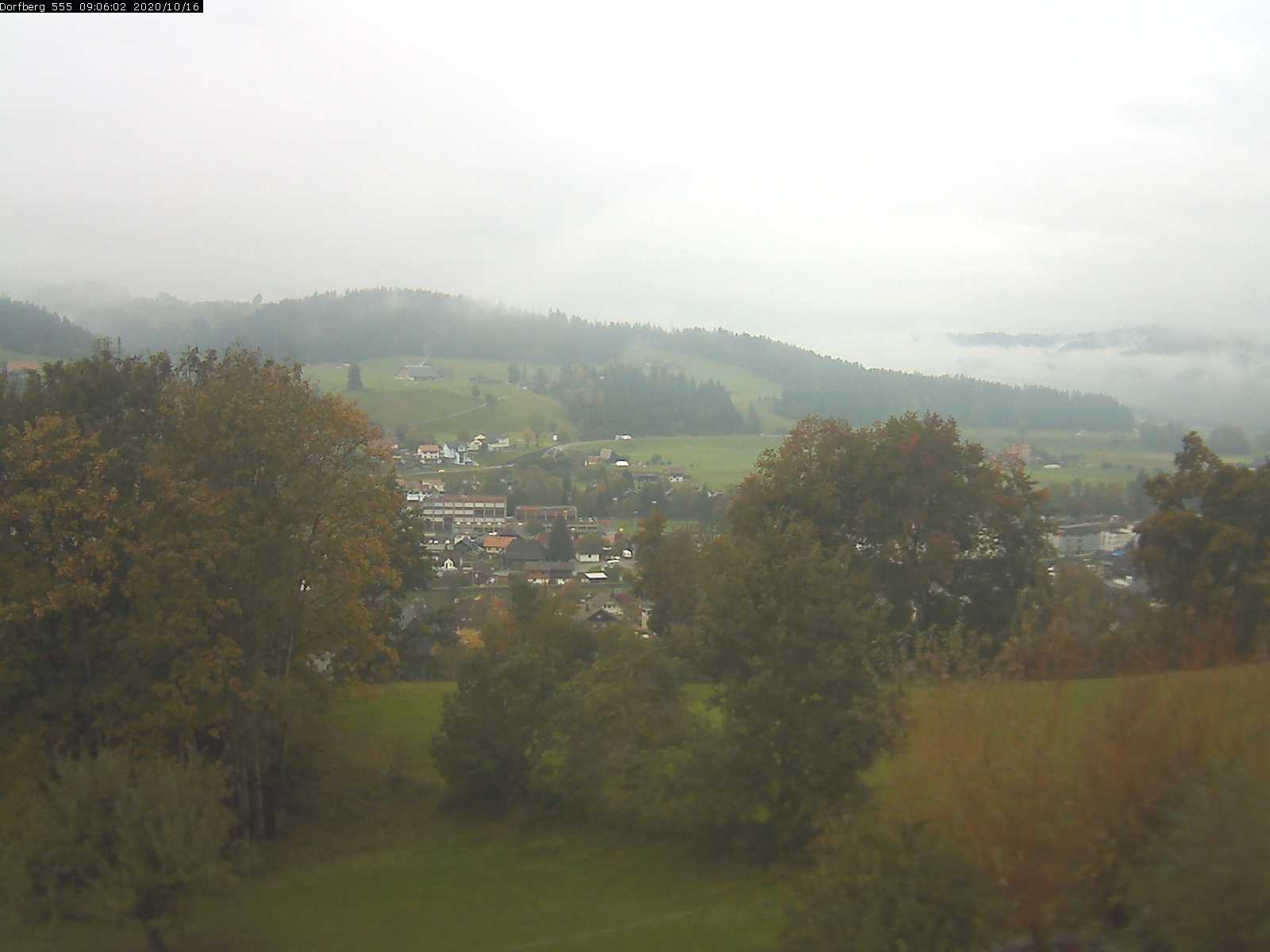 Webcam-Bild: Aussicht vom Dorfberg in Langnau 20201016-090601