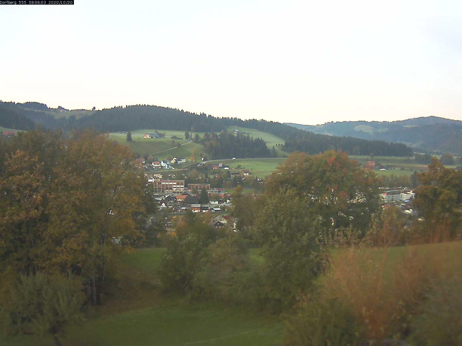Webcam-Bild: Aussicht vom Dorfberg in Langnau 20201020-080601