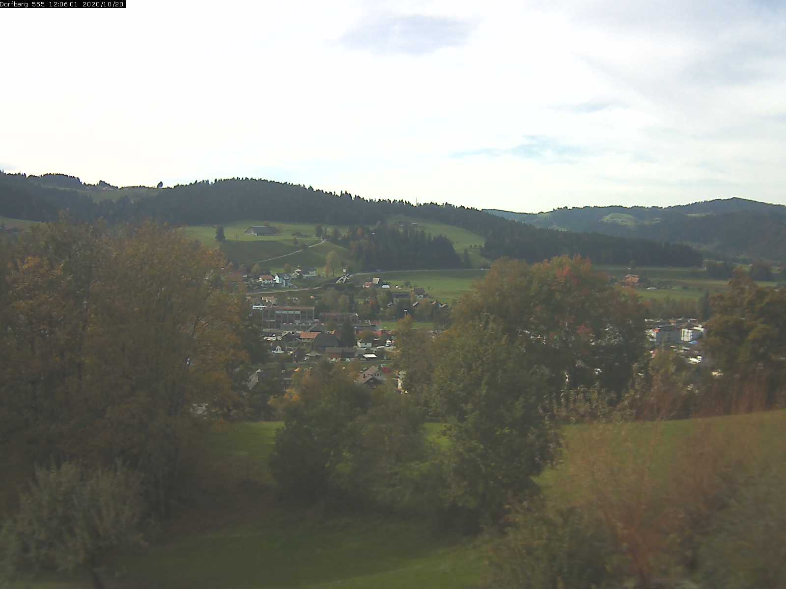 Webcam-Bild: Aussicht vom Dorfberg in Langnau 20201020-120601