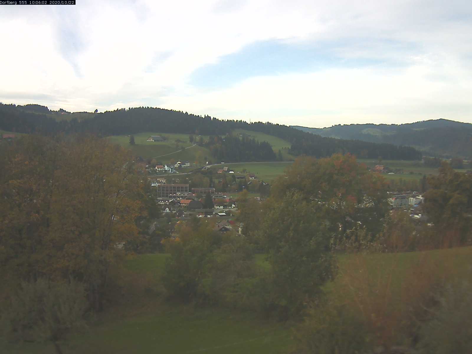 Webcam-Bild: Aussicht vom Dorfberg in Langnau 20201022-100601