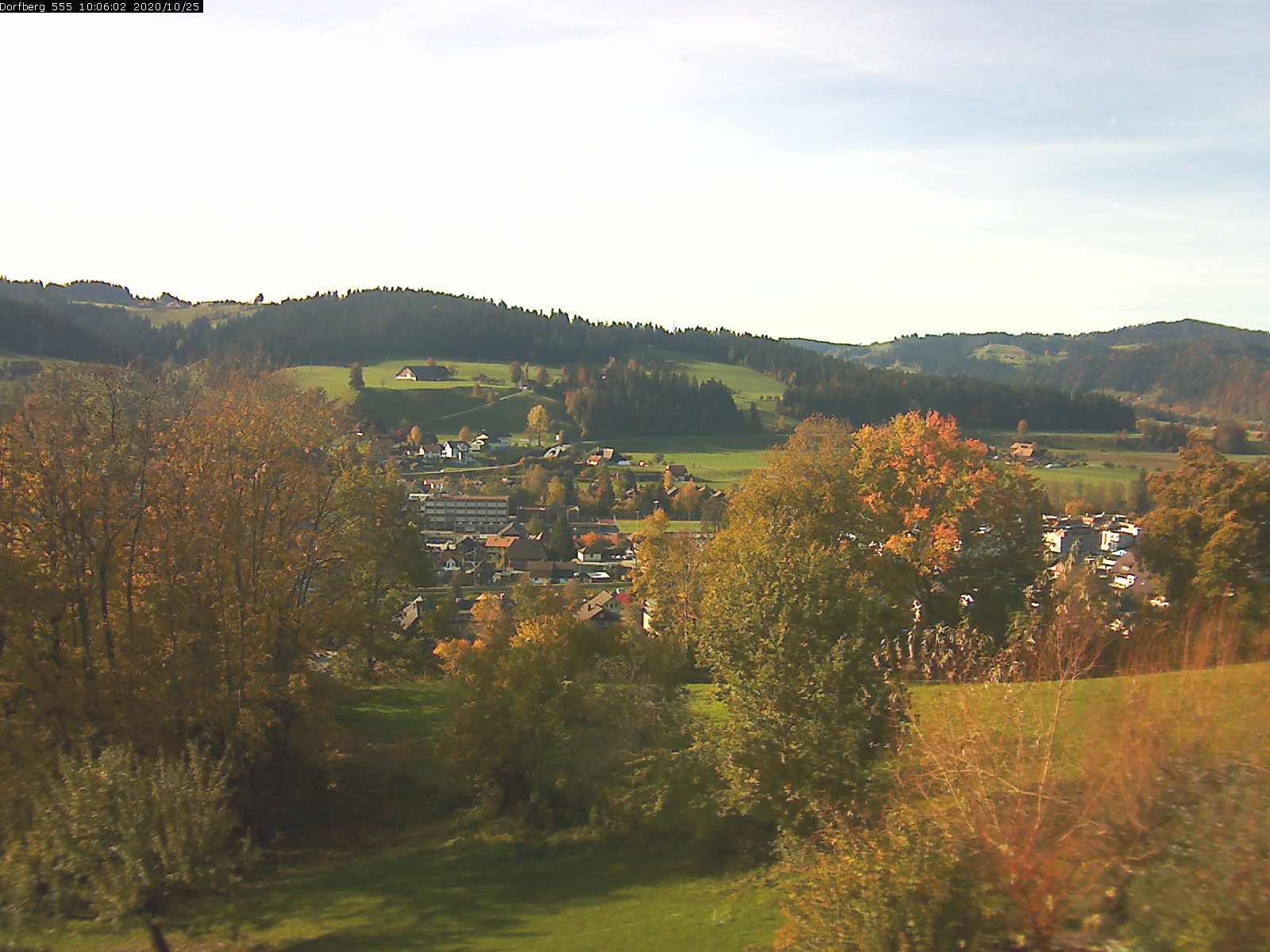 Webcam-Bild: Aussicht vom Dorfberg in Langnau 20201025-100601
