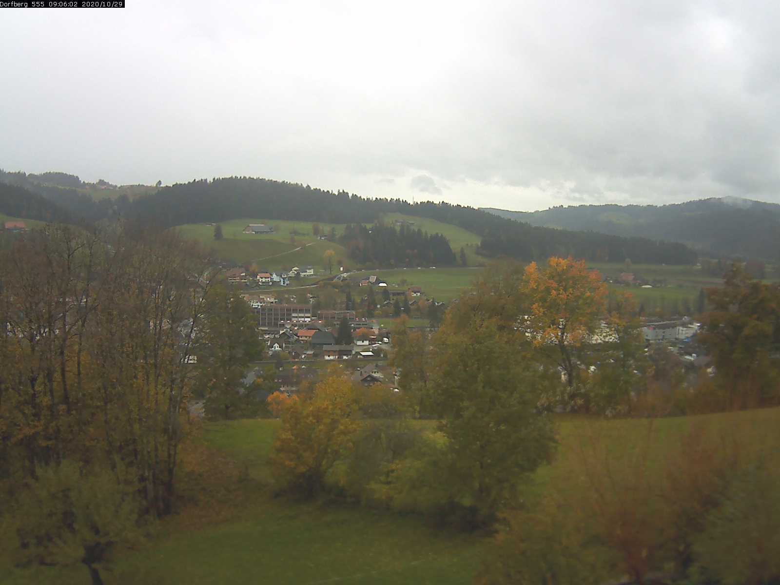 Webcam-Bild: Aussicht vom Dorfberg in Langnau 20201029-090601