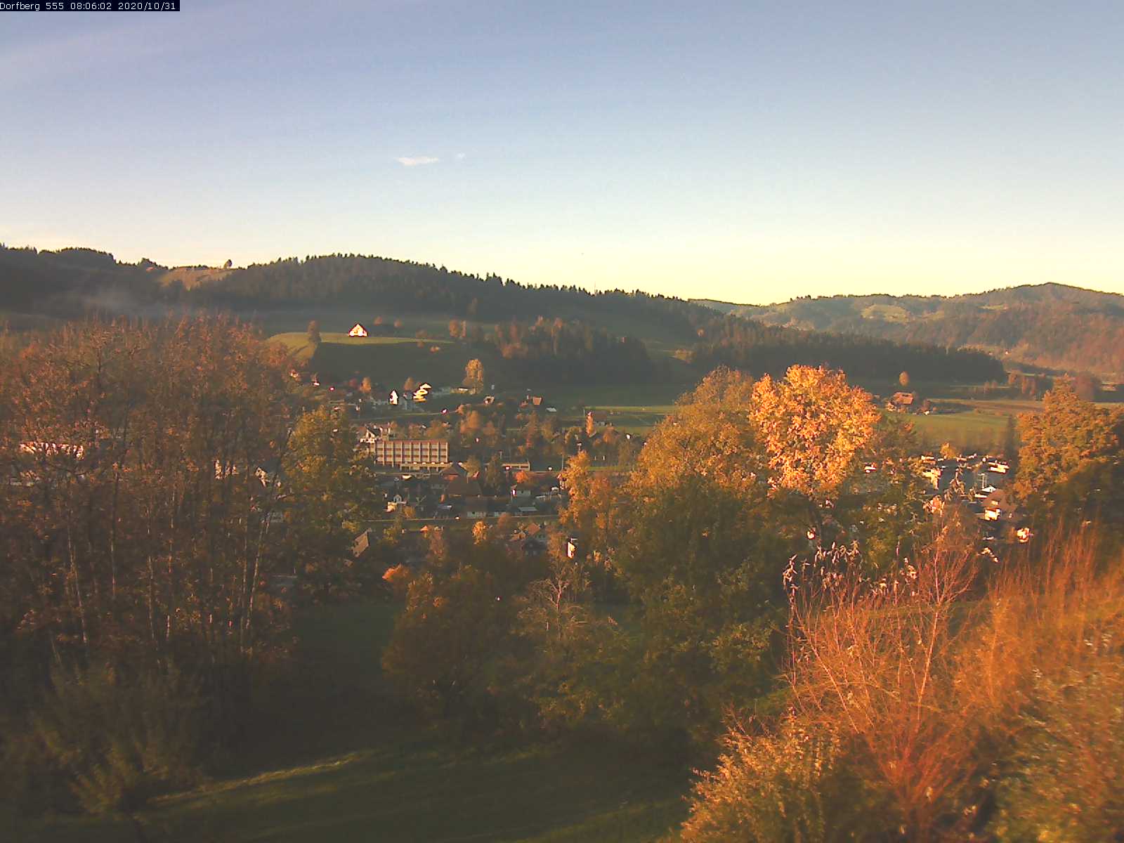 Webcam-Bild: Aussicht vom Dorfberg in Langnau 20201031-080601