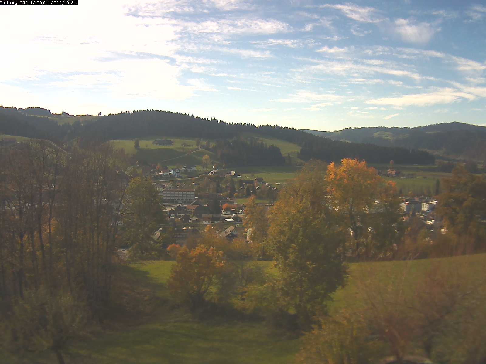 Webcam-Bild: Aussicht vom Dorfberg in Langnau 20201031-120601