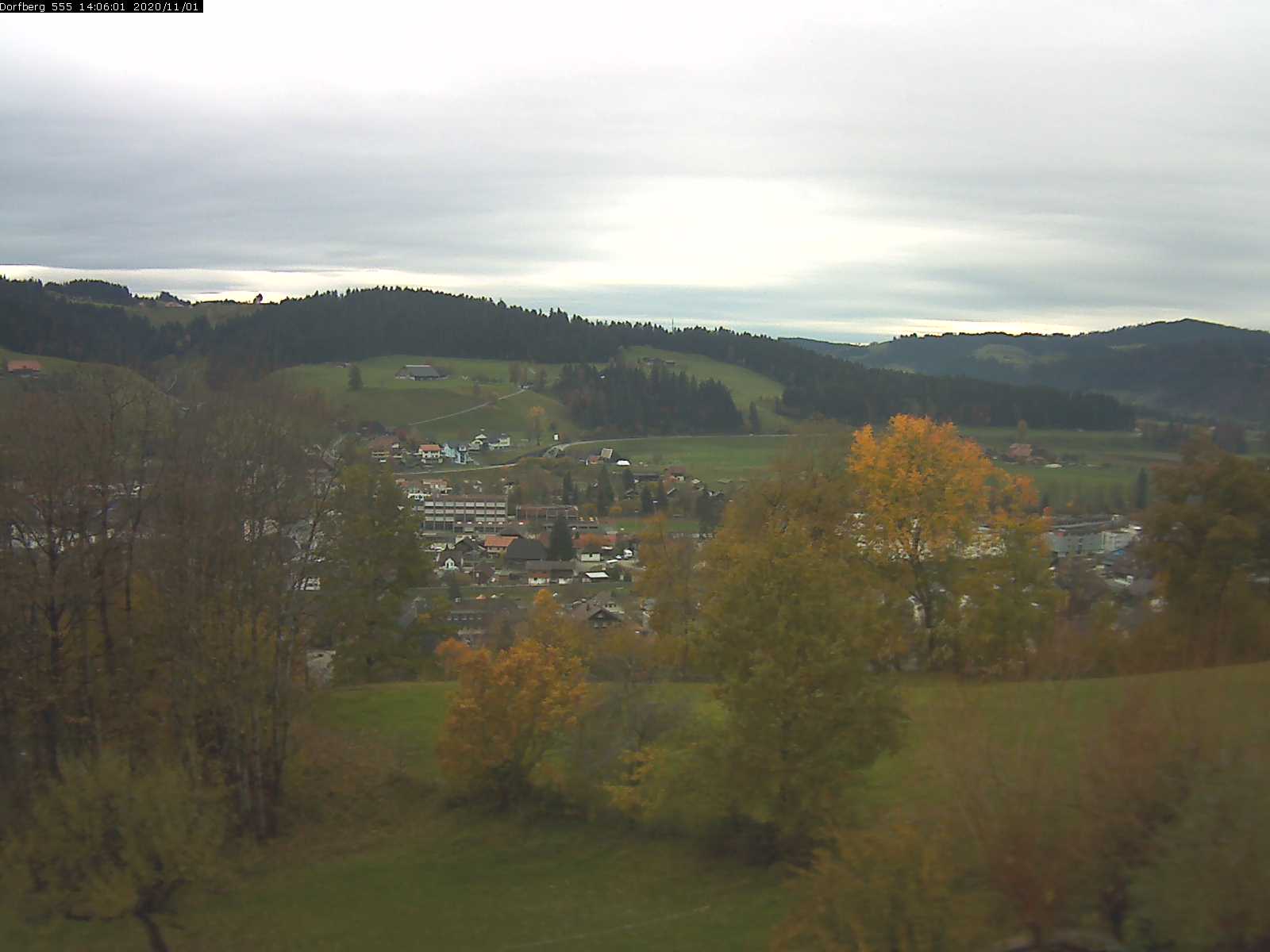 Webcam-Bild: Aussicht vom Dorfberg in Langnau 20201101-140601