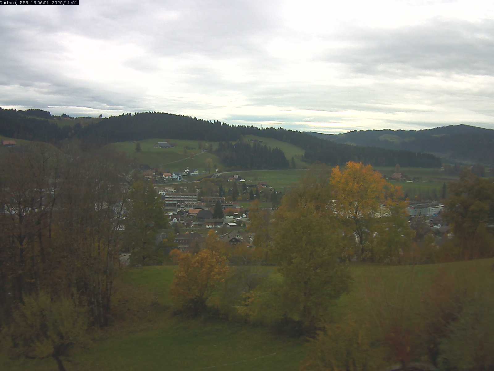 Webcam-Bild: Aussicht vom Dorfberg in Langnau 20201101-150601