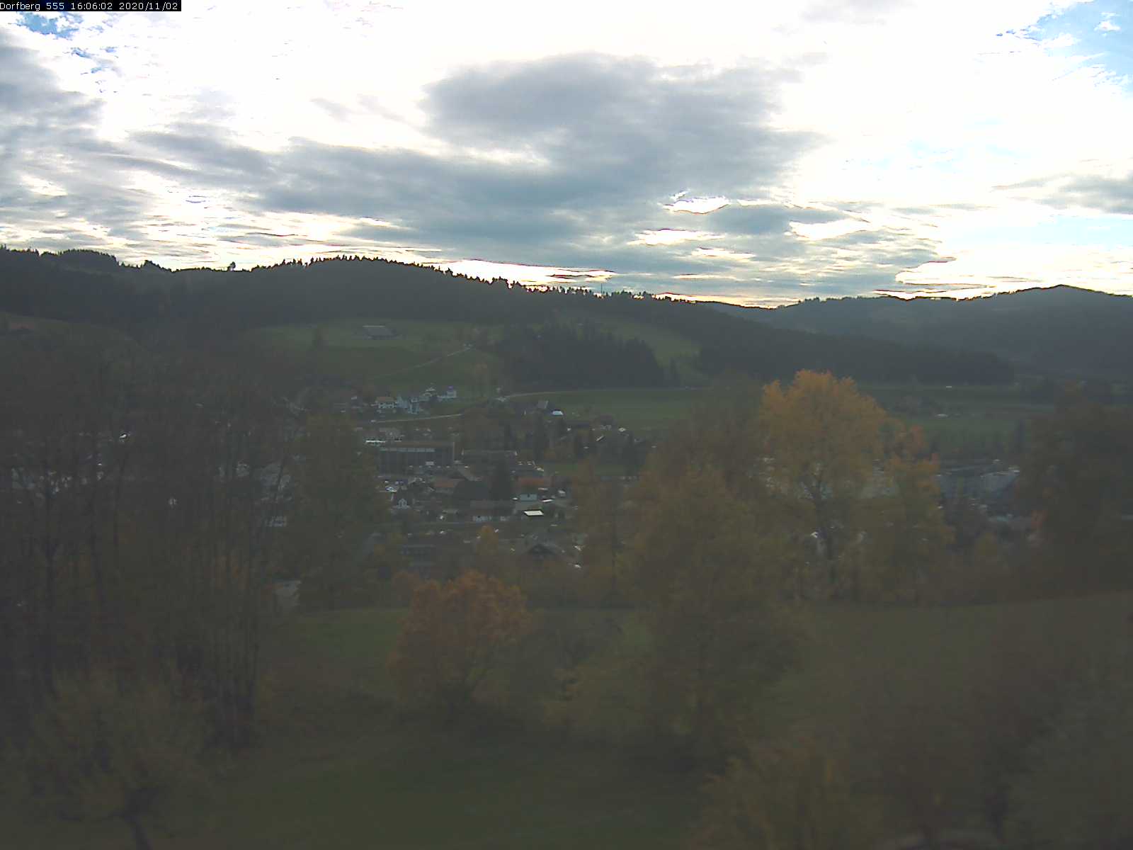 Webcam-Bild: Aussicht vom Dorfberg in Langnau 20201102-160601