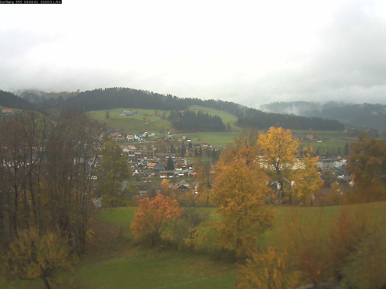 Webcam-Bild: Aussicht vom Dorfberg in Langnau 20201104-090601