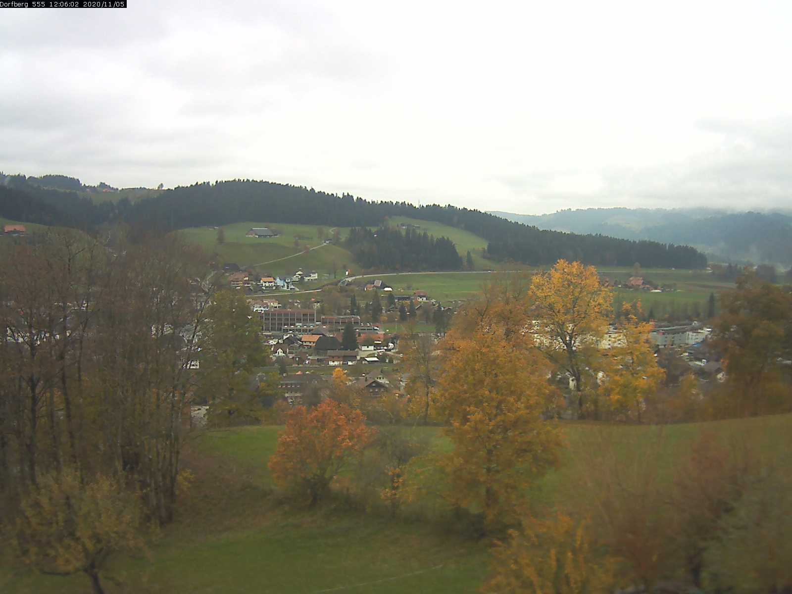 Webcam-Bild: Aussicht vom Dorfberg in Langnau 20201105-120601