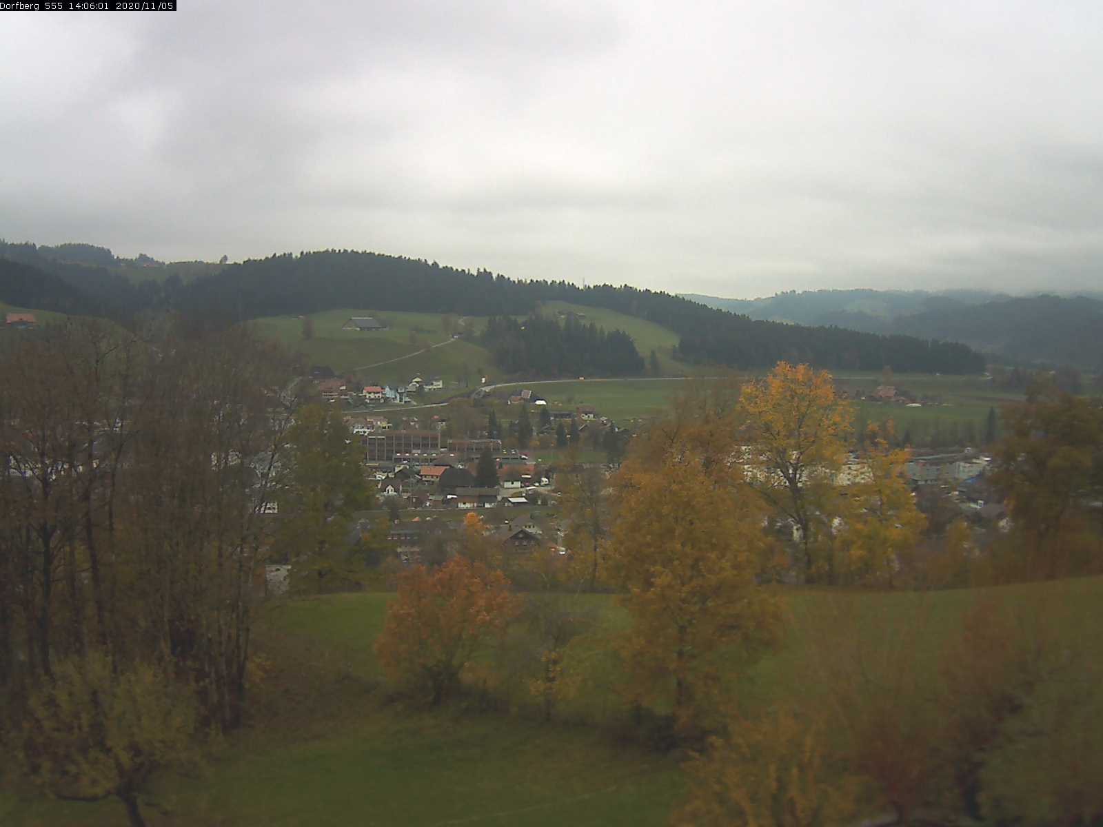 Webcam-Bild: Aussicht vom Dorfberg in Langnau 20201105-140601