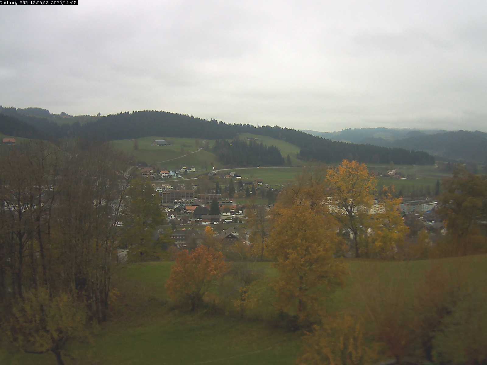Webcam-Bild: Aussicht vom Dorfberg in Langnau 20201105-150601