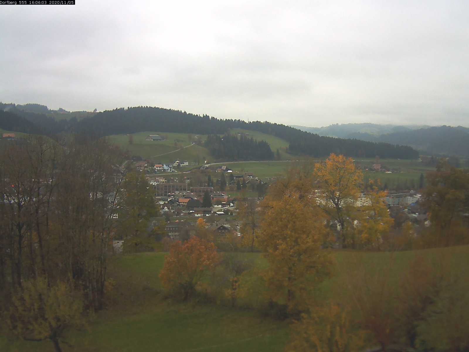 Webcam-Bild: Aussicht vom Dorfberg in Langnau 20201105-160601