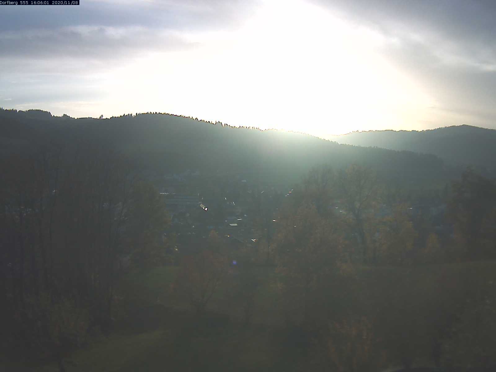 Webcam-Bild: Aussicht vom Dorfberg in Langnau 20201108-160601