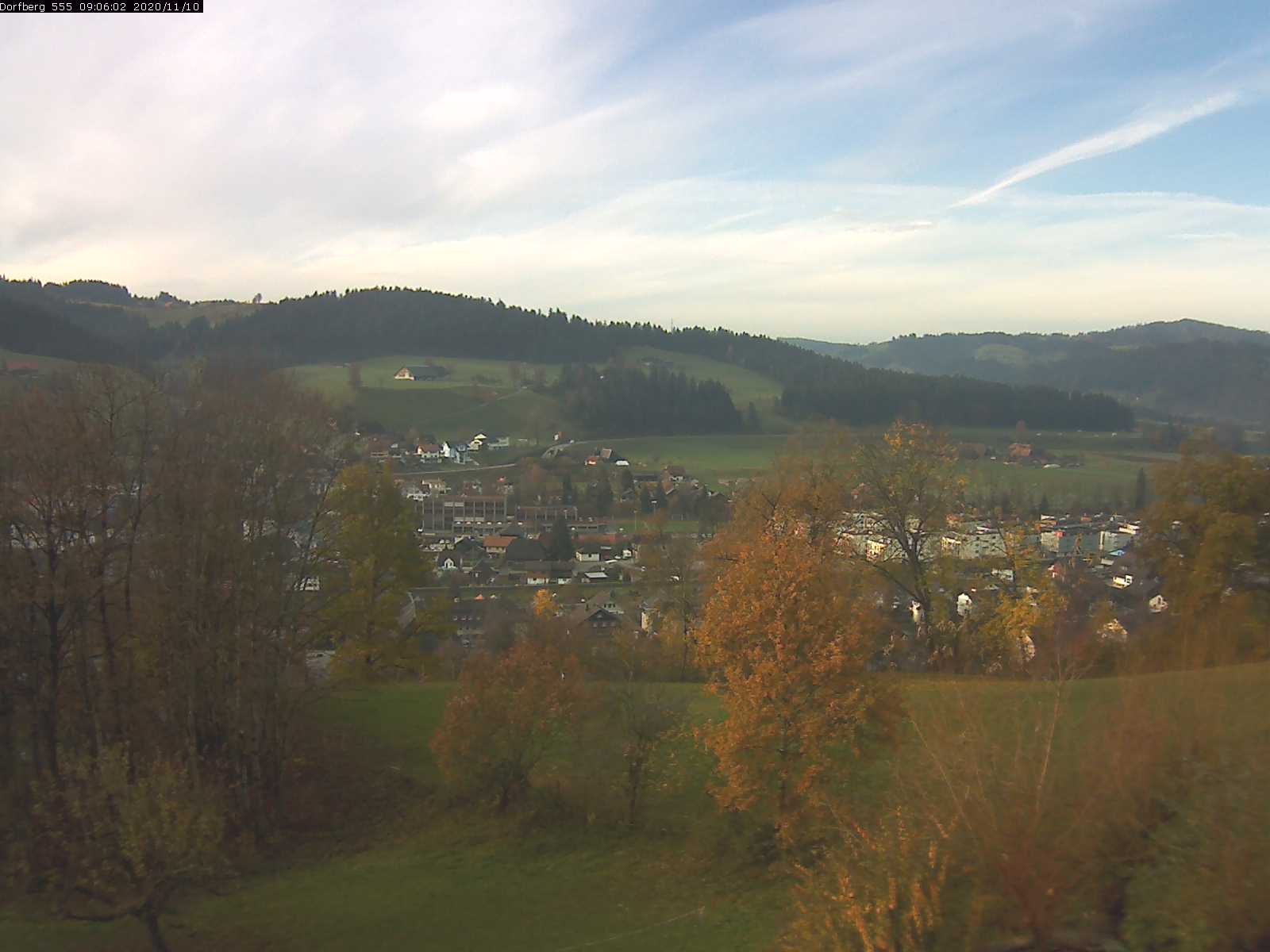 Webcam-Bild: Aussicht vom Dorfberg in Langnau 20201110-090601