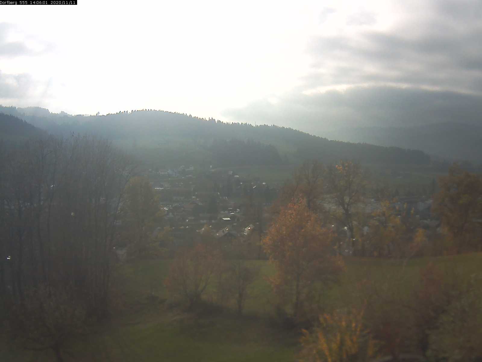 Webcam-Bild: Aussicht vom Dorfberg in Langnau 20201111-140601
