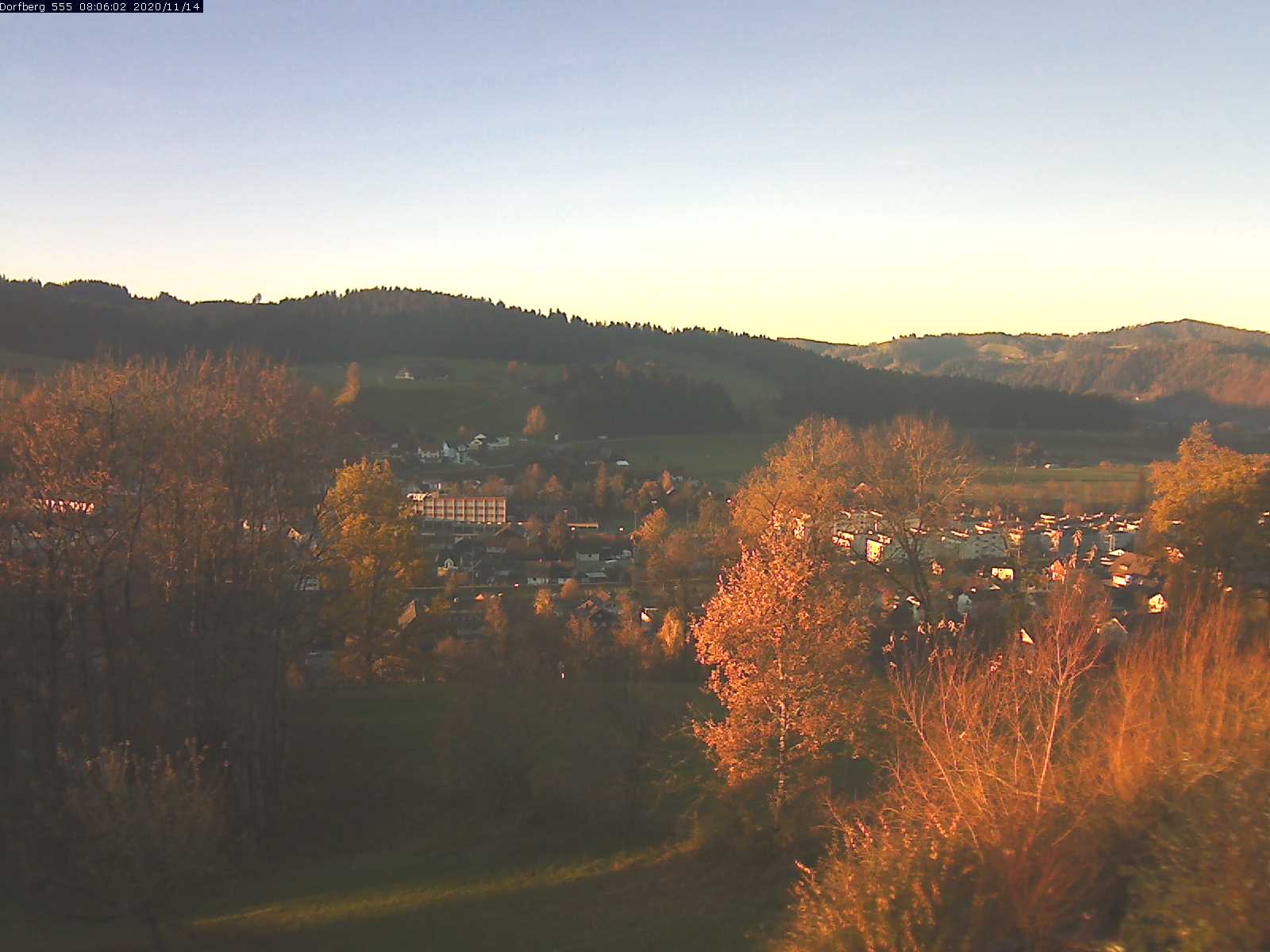 Webcam-Bild: Aussicht vom Dorfberg in Langnau 20201114-080601