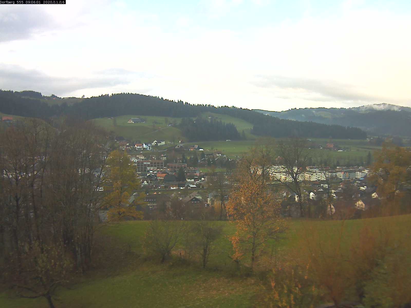 Webcam-Bild: Aussicht vom Dorfberg in Langnau 20201116-090601