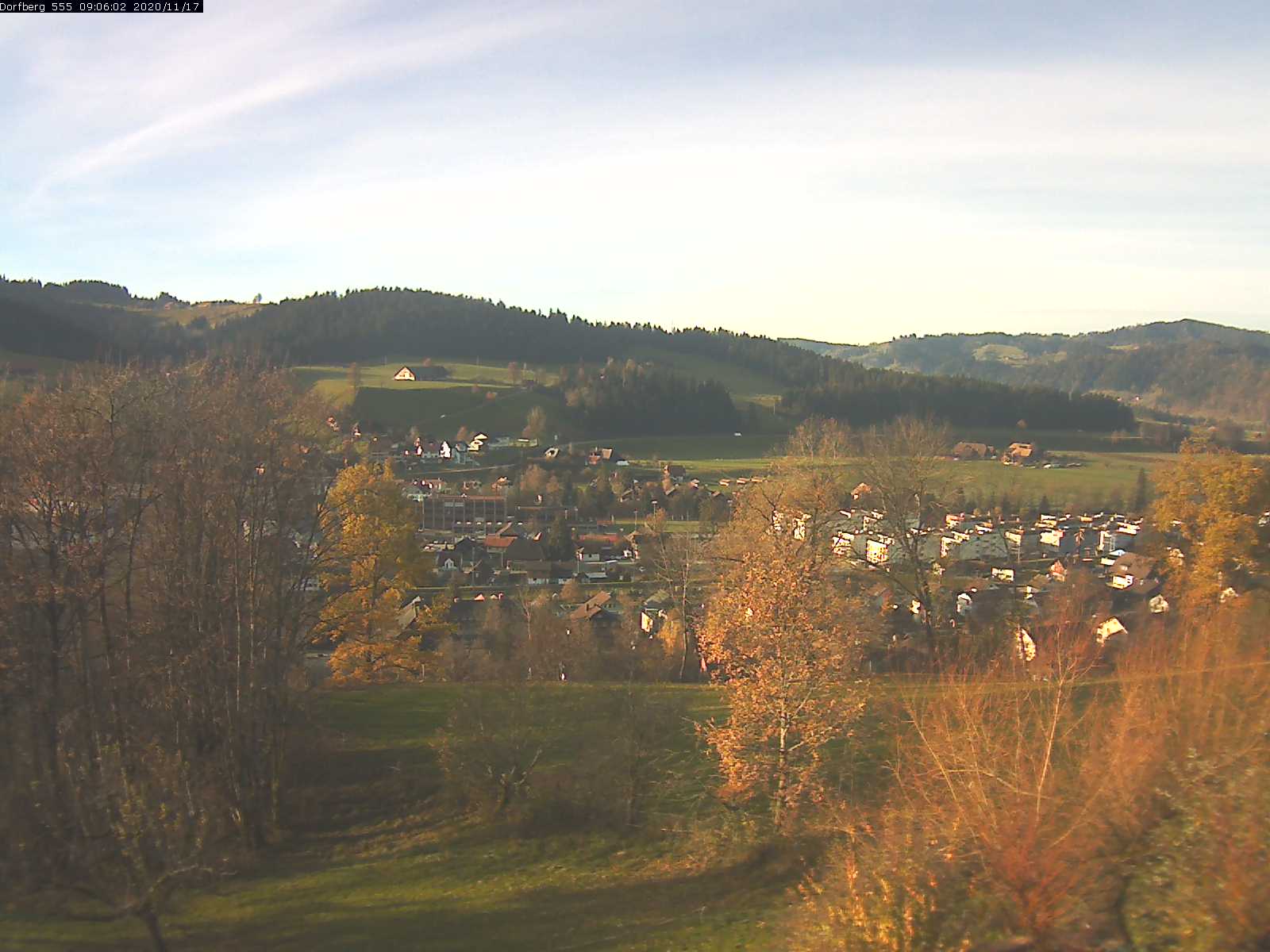 Webcam-Bild: Aussicht vom Dorfberg in Langnau 20201117-090601