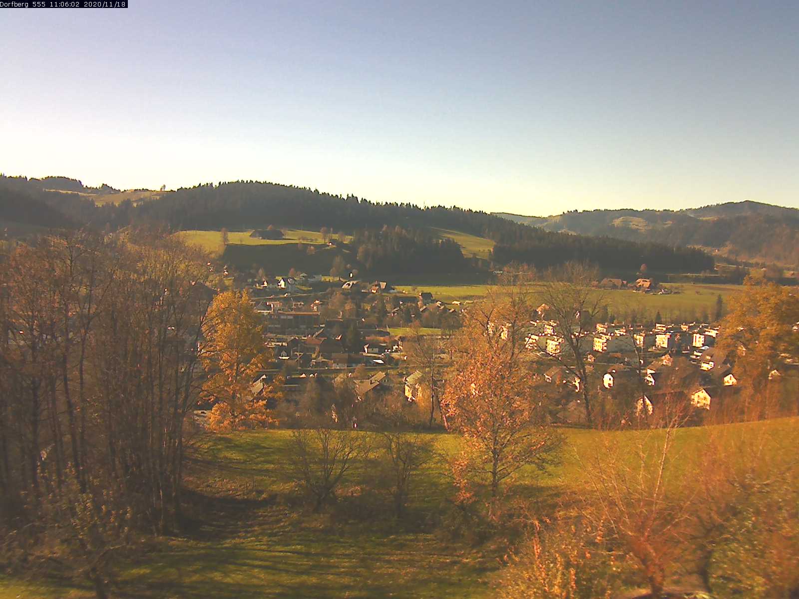 Webcam-Bild: Aussicht vom Dorfberg in Langnau 20201118-110601