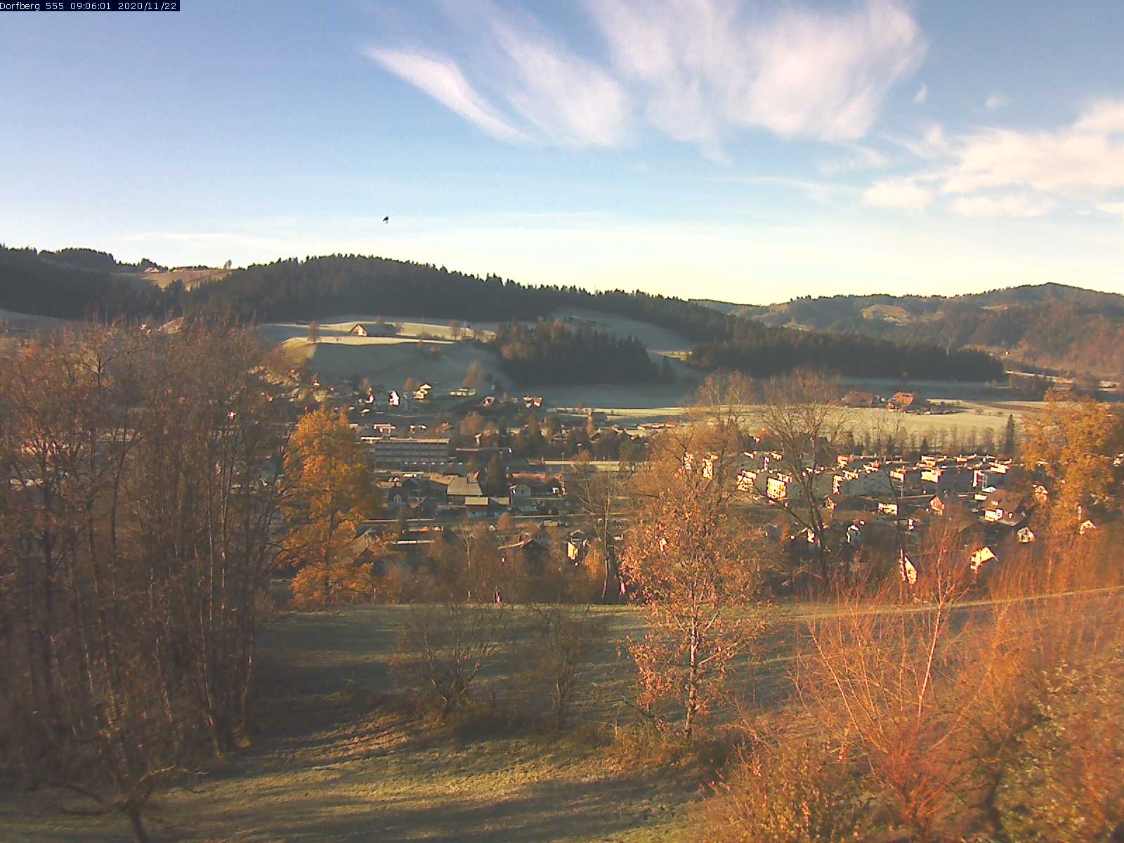 Webcam-Bild: Aussicht vom Dorfberg in Langnau 20201122-090601