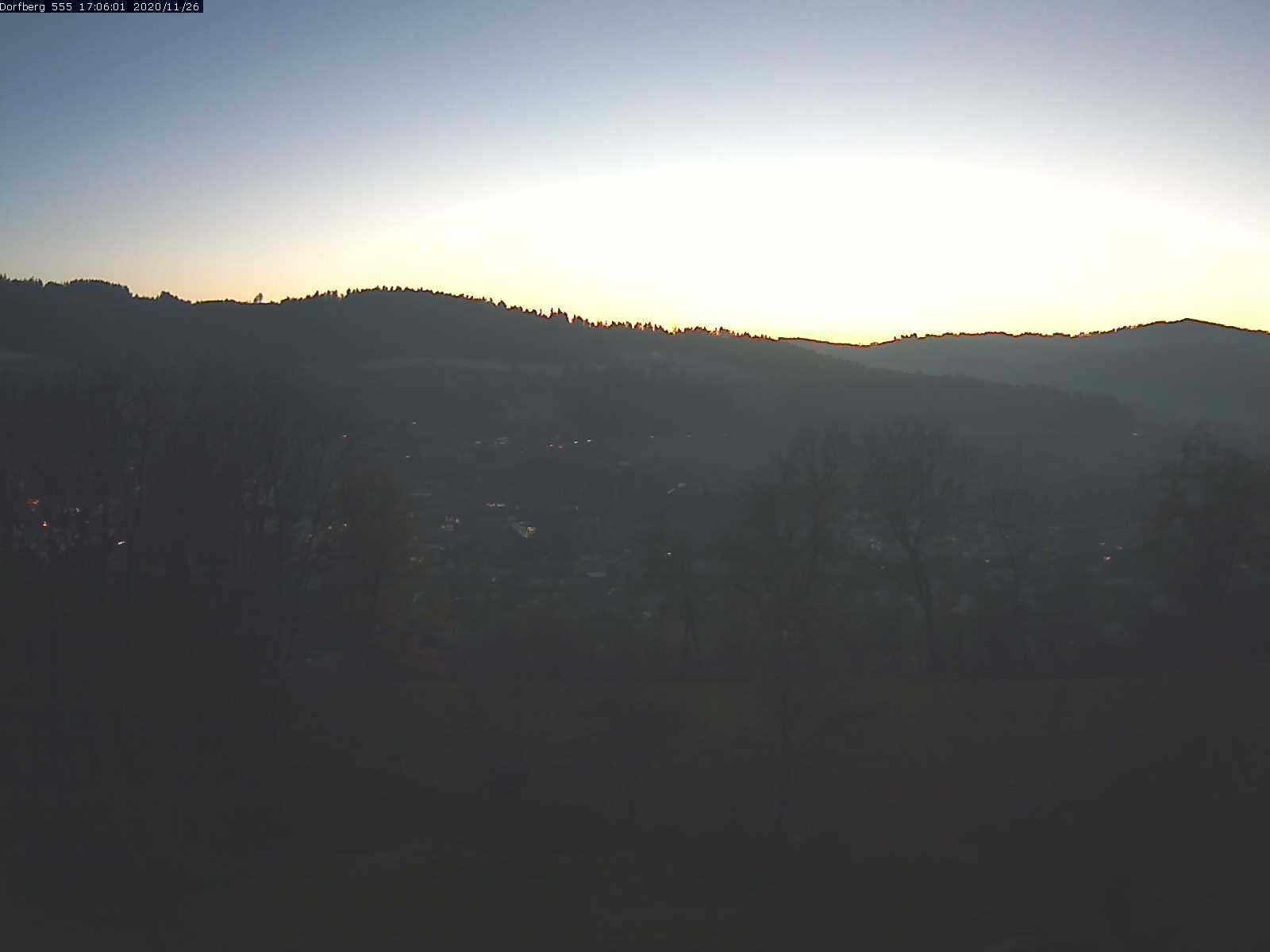 Webcam-Bild: Aussicht vom Dorfberg in Langnau 20201126-170601