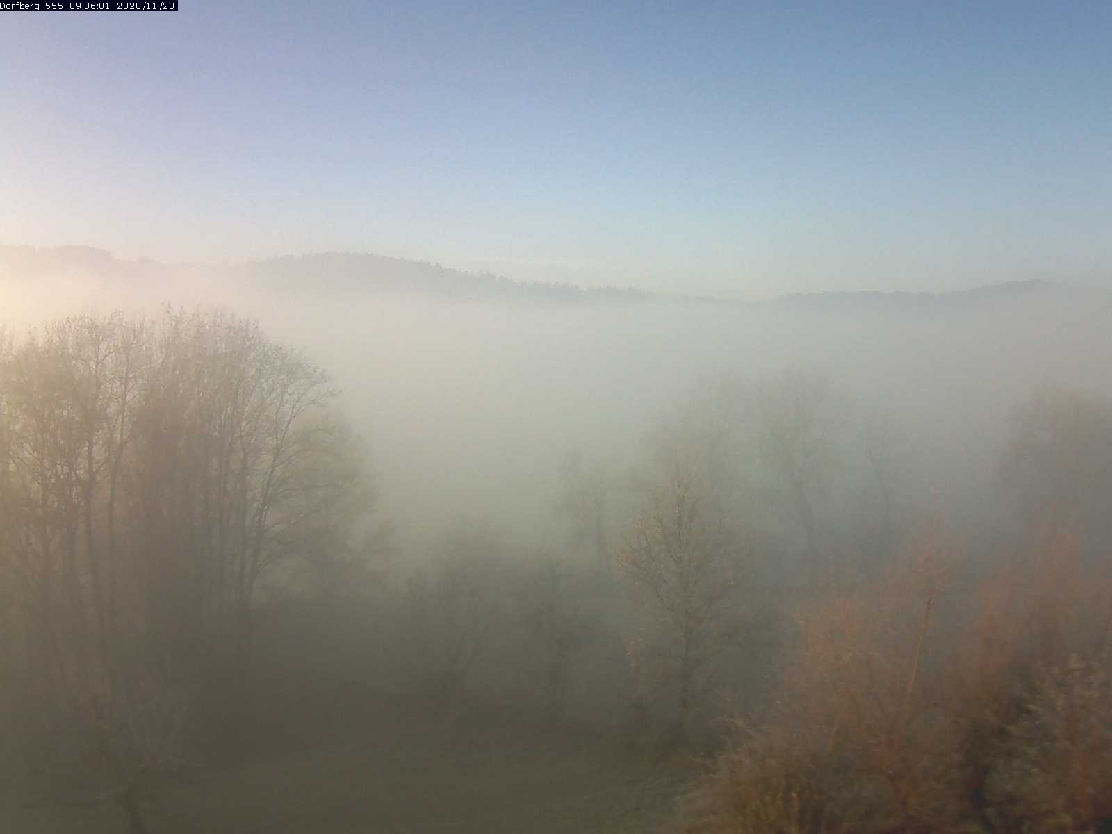 Webcam-Bild: Aussicht vom Dorfberg in Langnau 20201128-090601