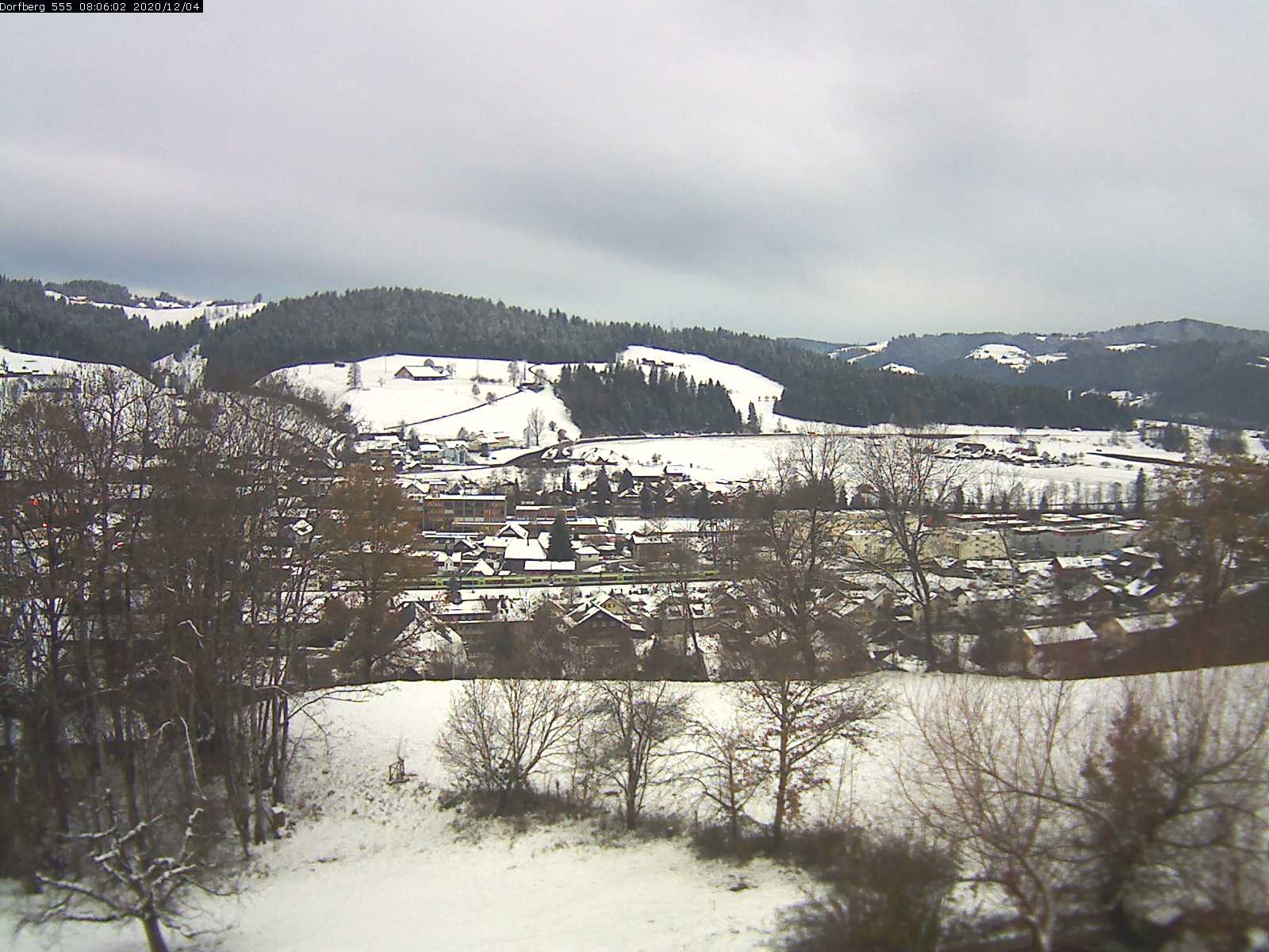 Webcam-Bild: Aussicht vom Dorfberg in Langnau 20201204-080601