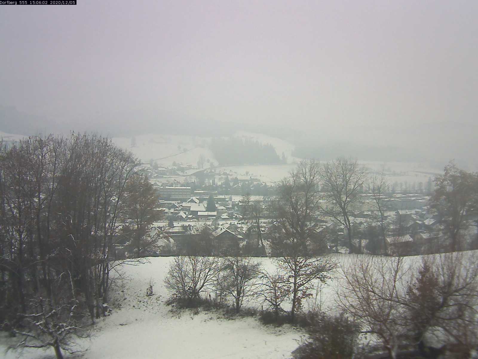 Webcam-Bild: Aussicht vom Dorfberg in Langnau 20201205-150602