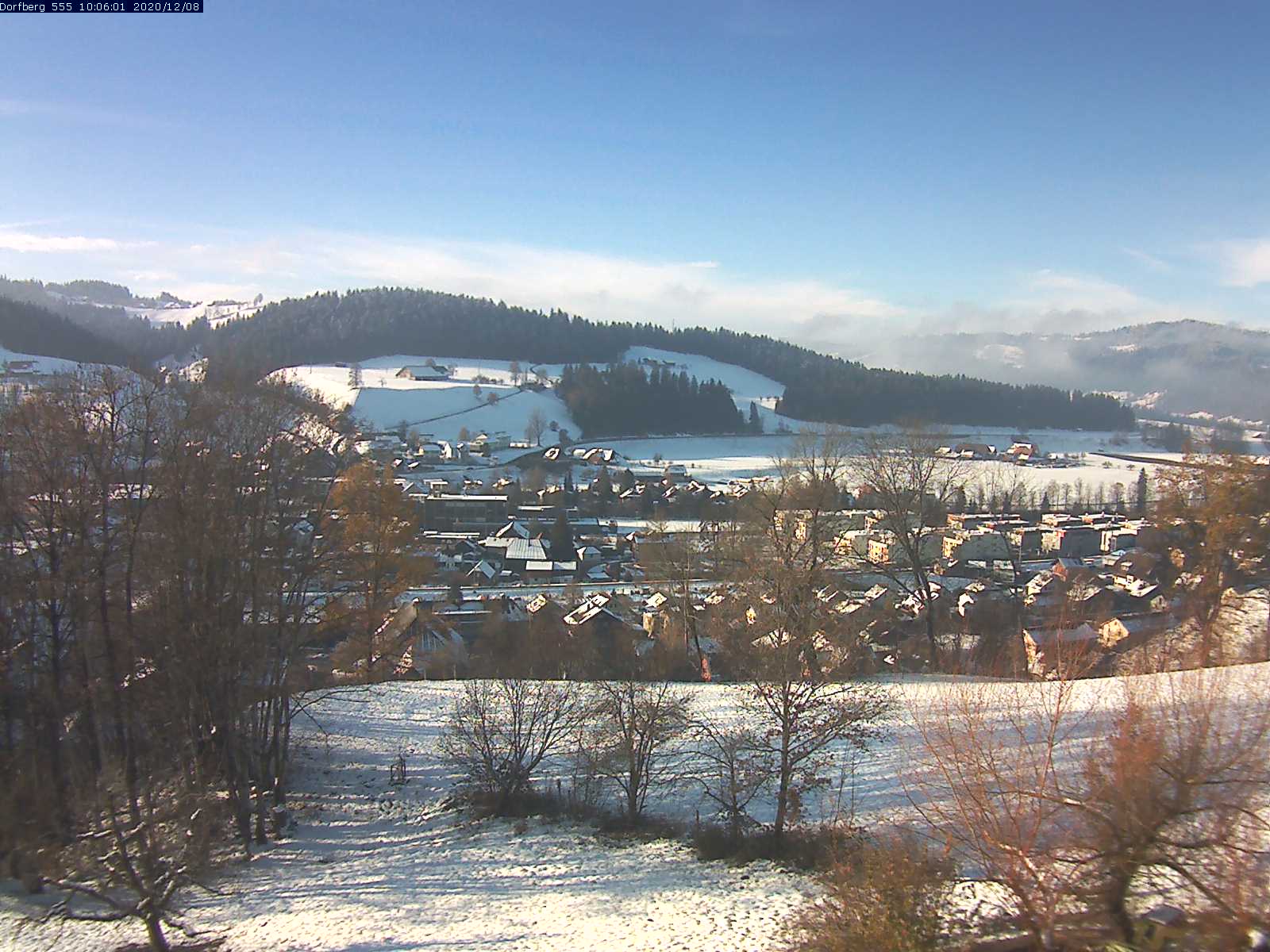 Webcam-Bild: Aussicht vom Dorfberg in Langnau 20201208-100601