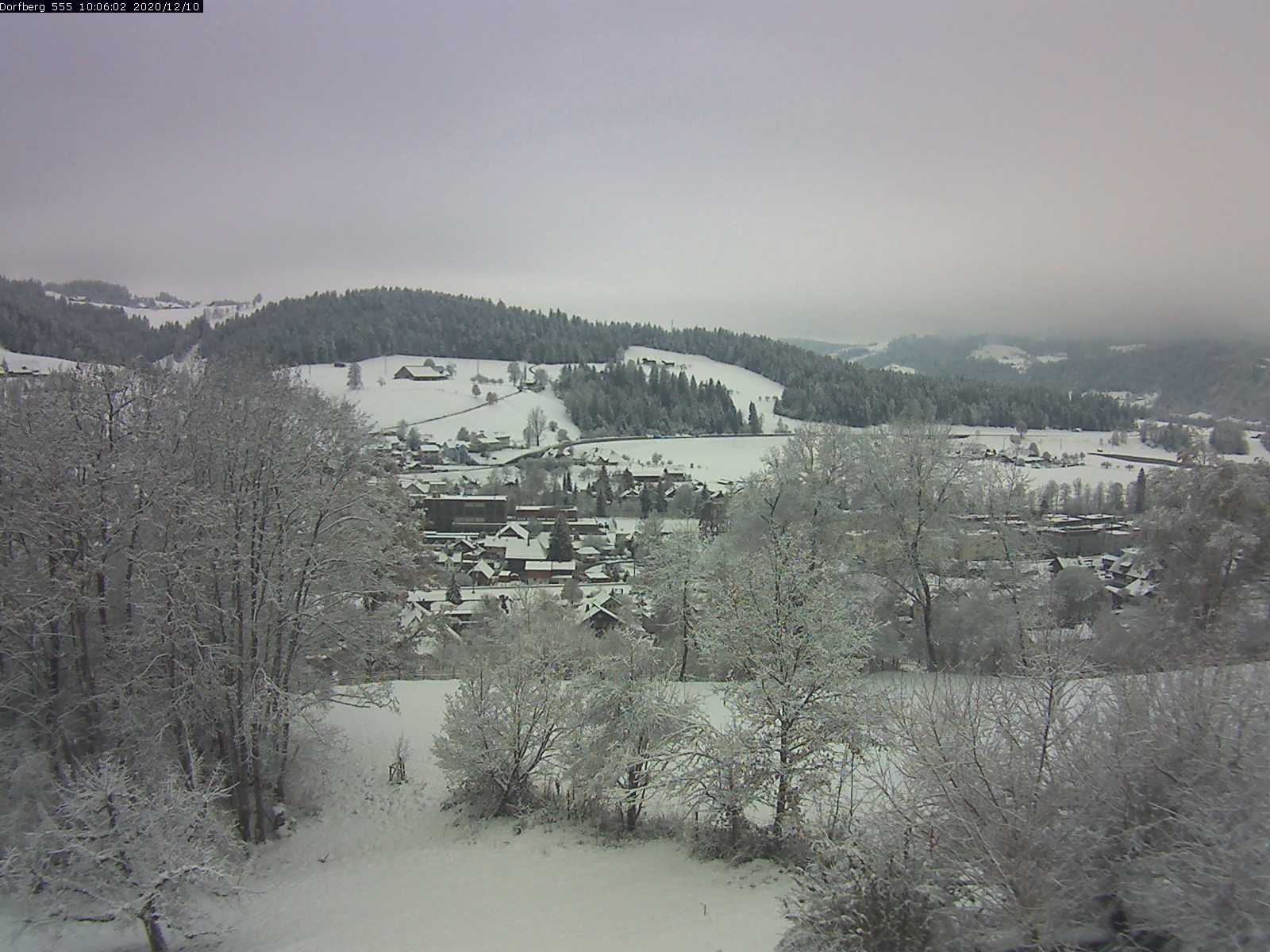 Webcam-Bild: Aussicht vom Dorfberg in Langnau 20201210-100601