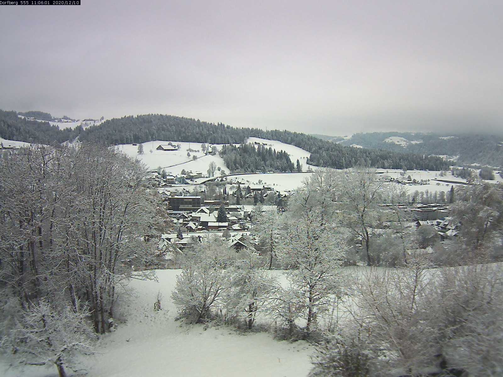 Webcam-Bild: Aussicht vom Dorfberg in Langnau 20201210-110601