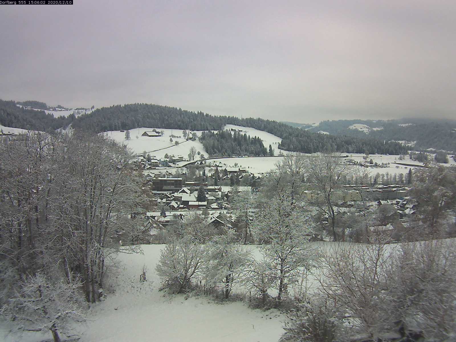 Webcam-Bild: Aussicht vom Dorfberg in Langnau 20201210-150601