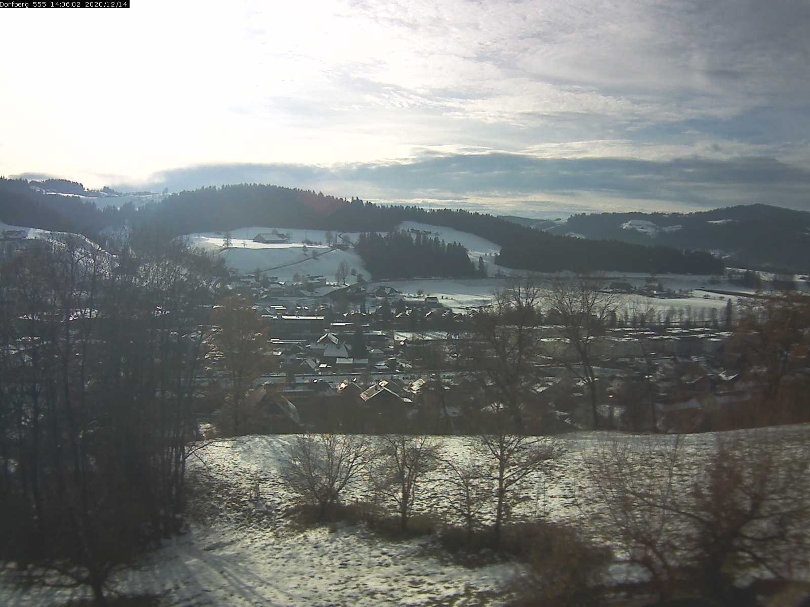 Webcam-Bild: Aussicht vom Dorfberg in Langnau 20201214-140601