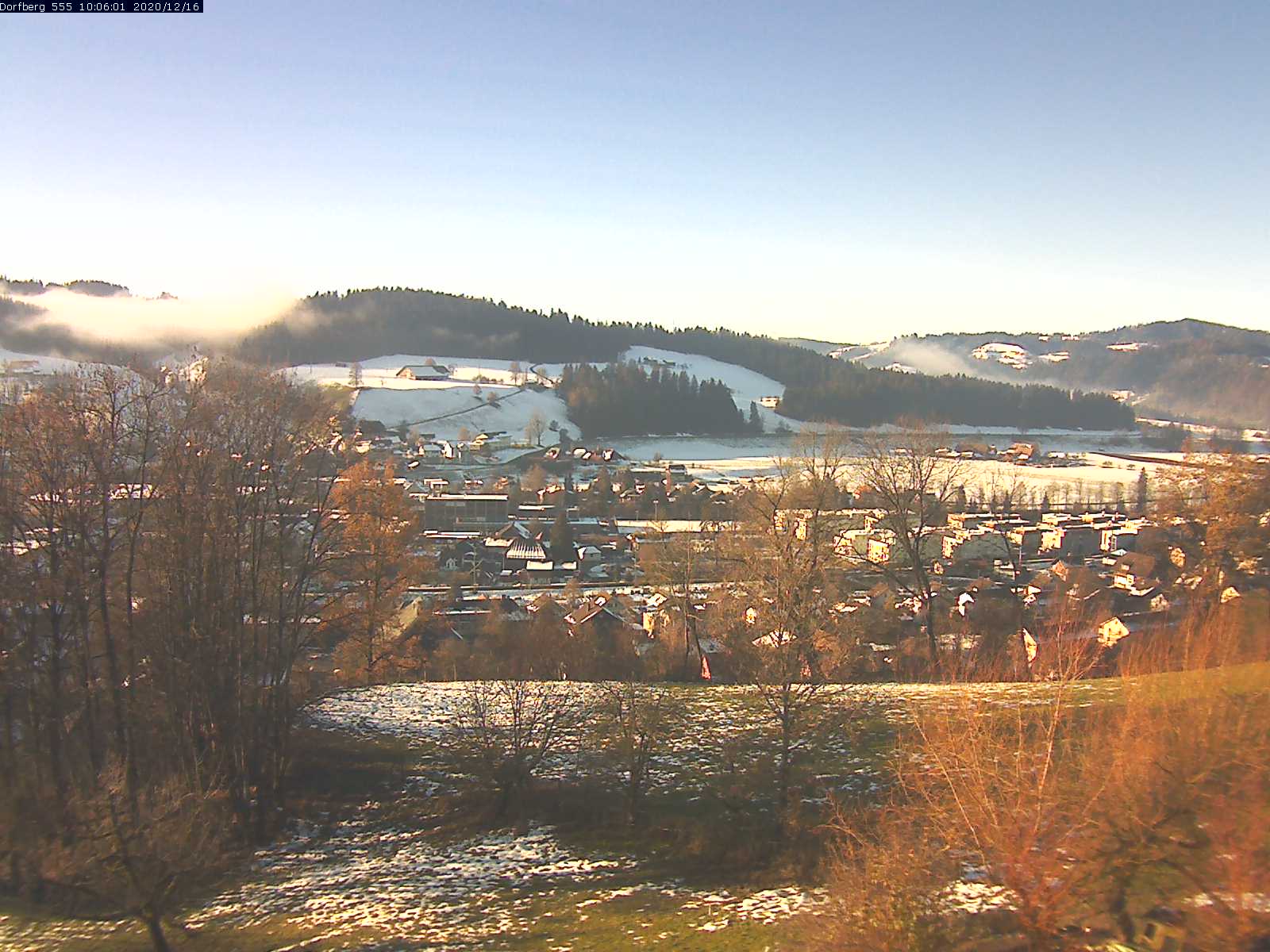 Webcam-Bild: Aussicht vom Dorfberg in Langnau 20201216-100601