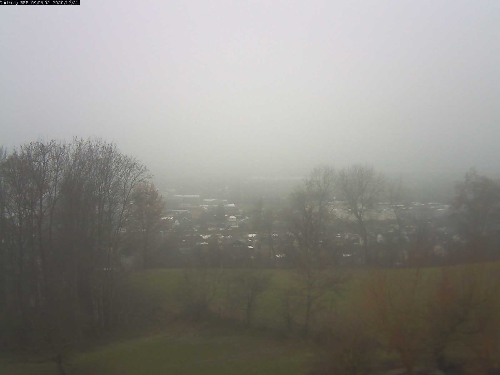 Webcam-Bild: Aussicht vom Dorfberg in Langnau 20201221-090601