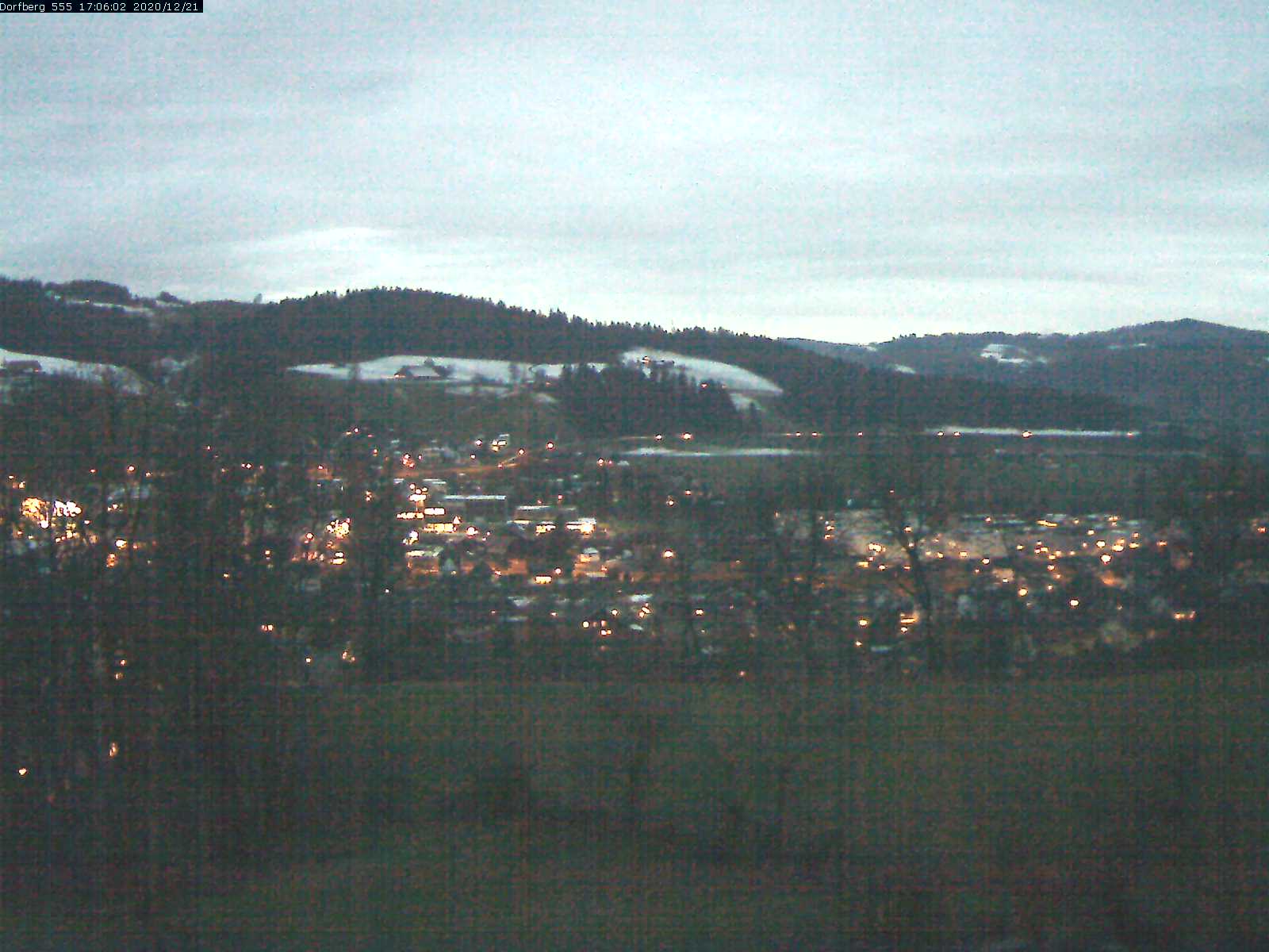 Webcam-Bild: Aussicht vom Dorfberg in Langnau 20201221-170601