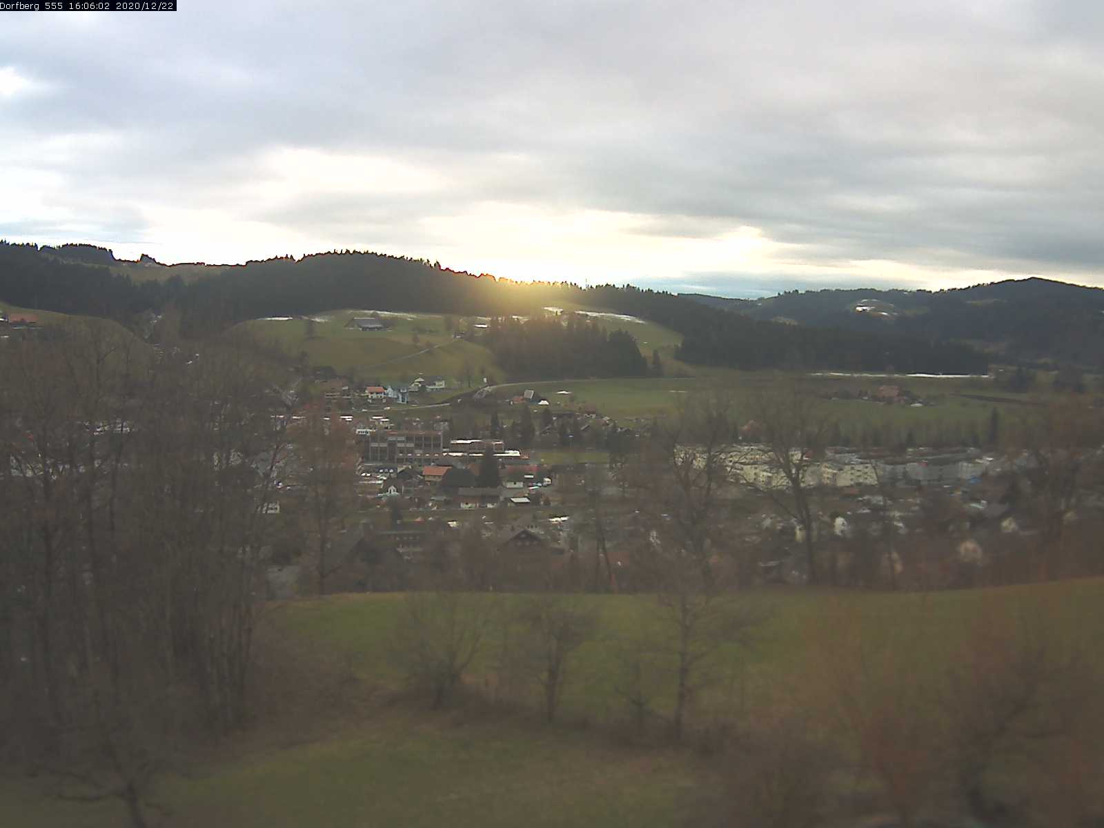 Webcam-Bild: Aussicht vom Dorfberg in Langnau 20201222-160601