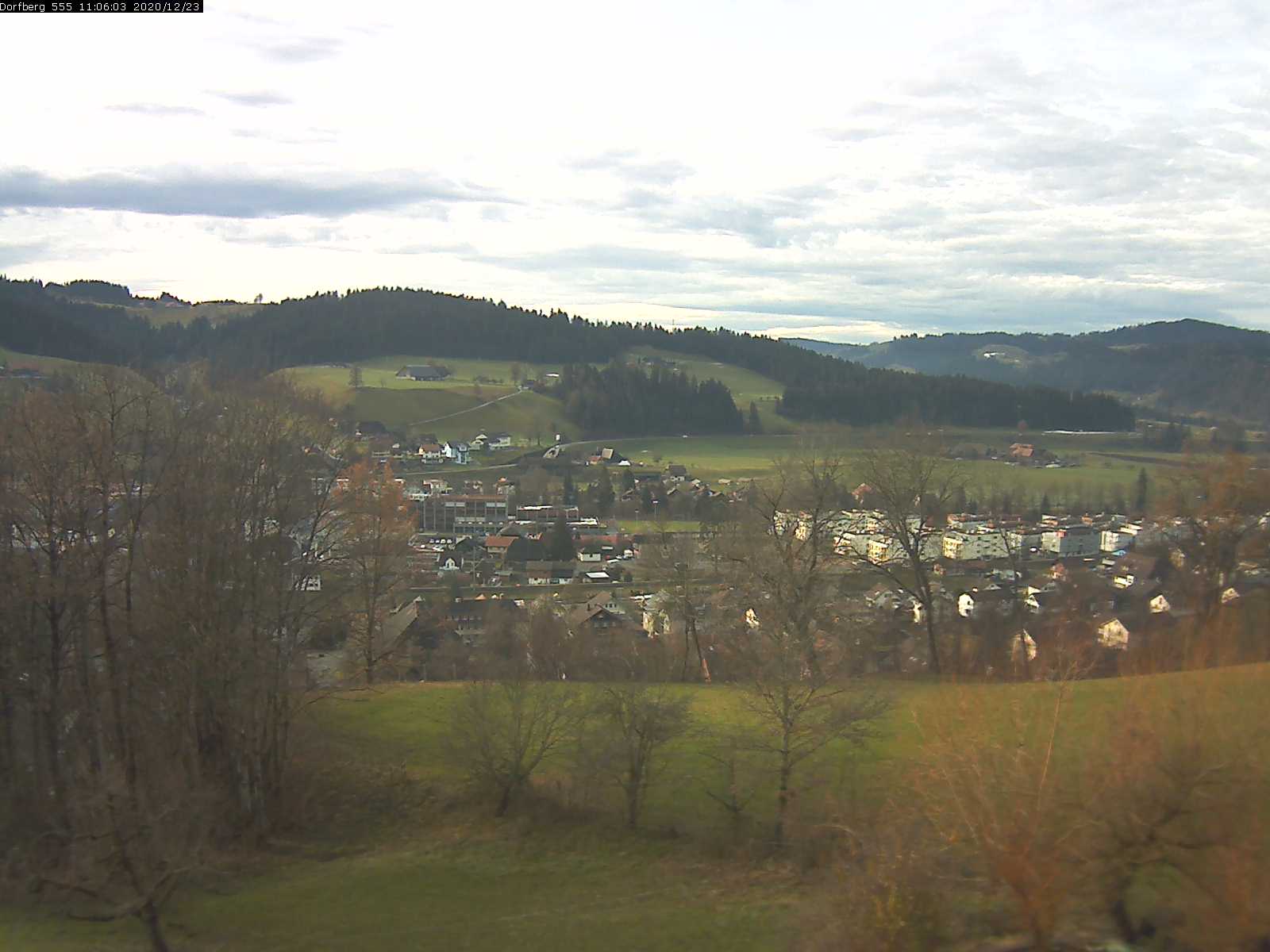 Webcam-Bild: Aussicht vom Dorfberg in Langnau 20201223-110602