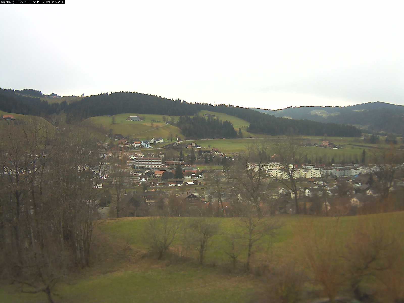 Webcam-Bild: Aussicht vom Dorfberg in Langnau 20201224-150601