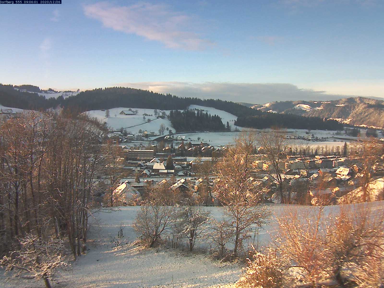 Webcam-Bild: Aussicht vom Dorfberg in Langnau 20201226-090601