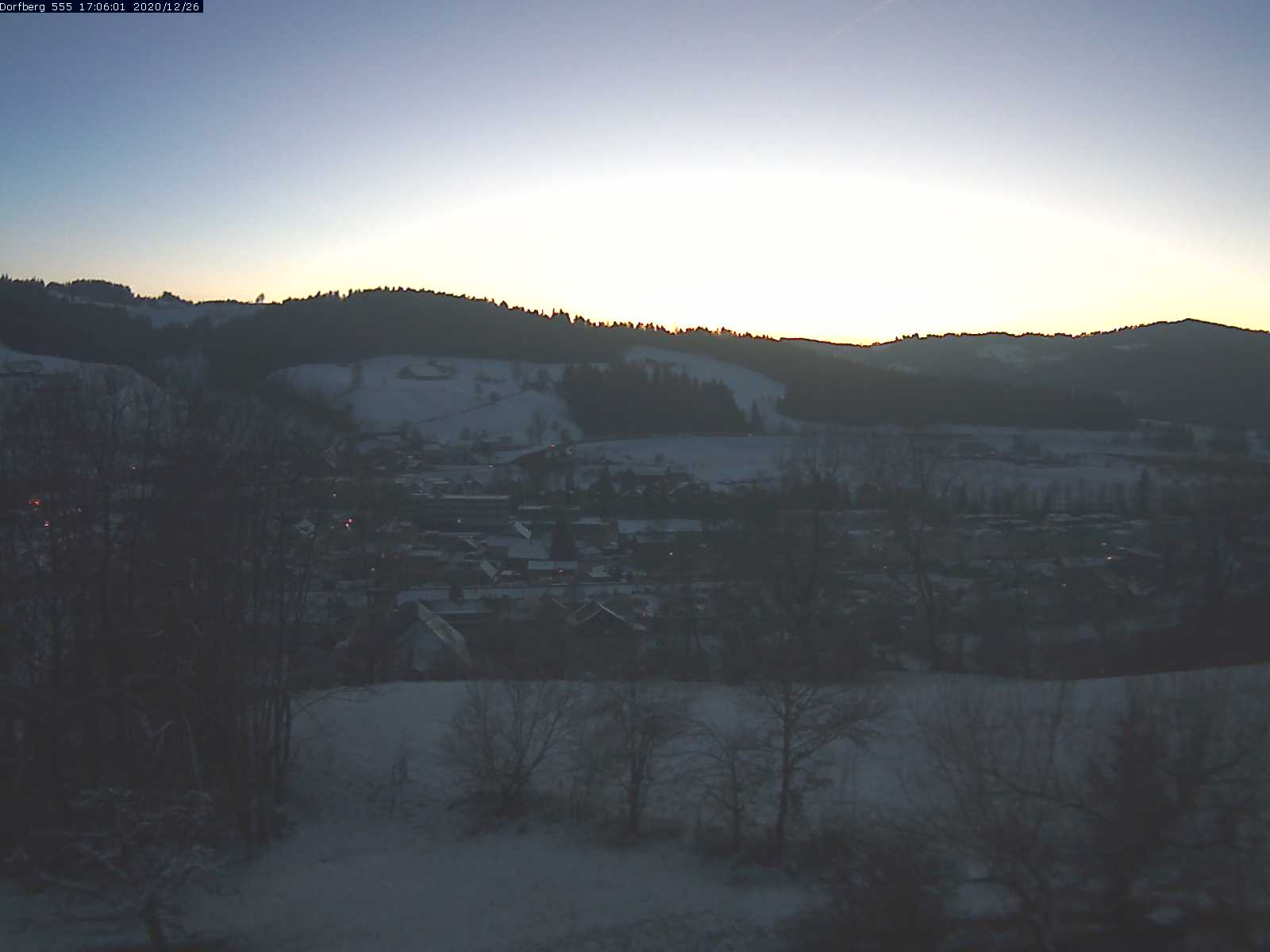 Webcam-Bild: Aussicht vom Dorfberg in Langnau 20201226-170601