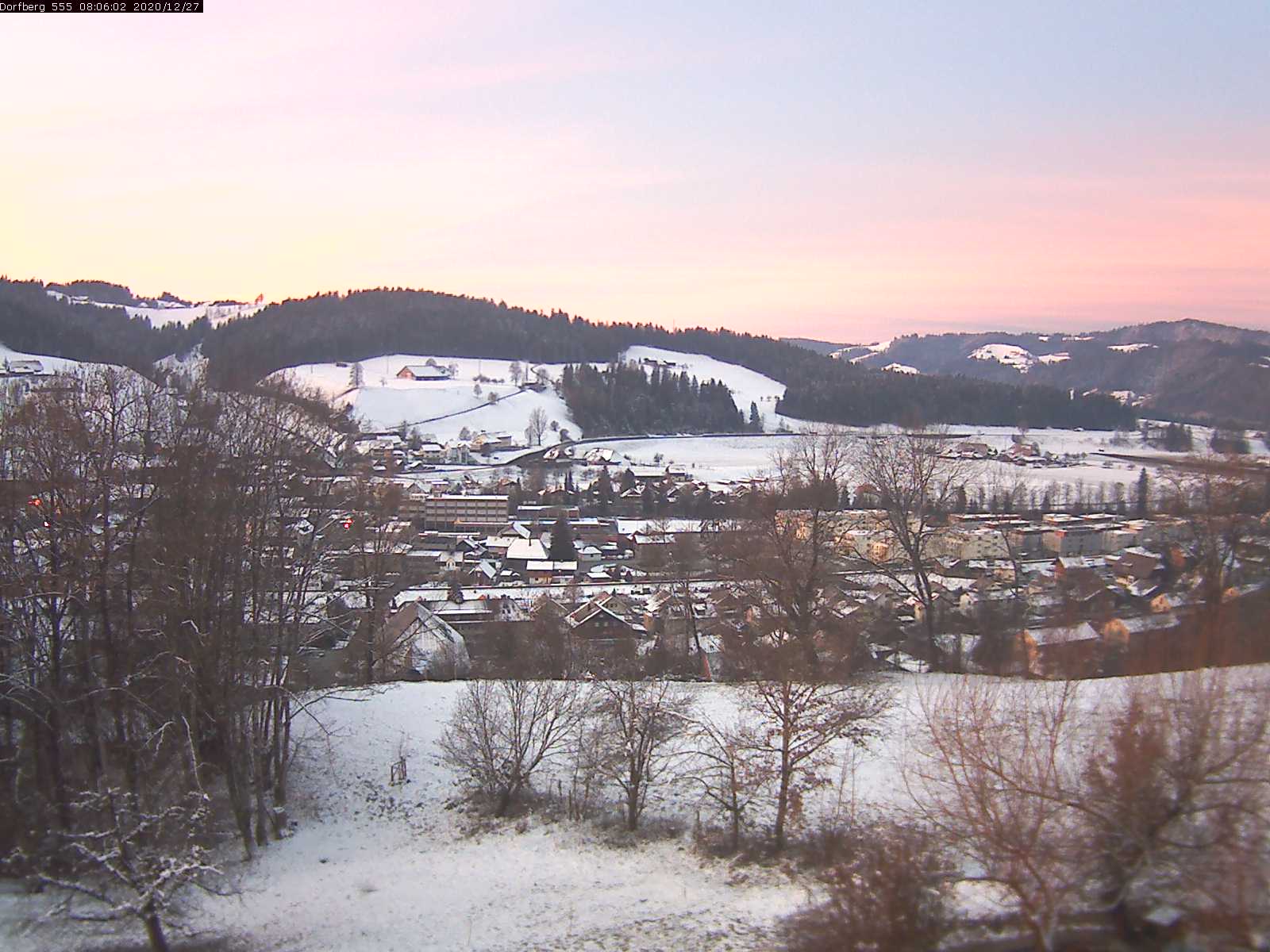 Webcam-Bild: Aussicht vom Dorfberg in Langnau 20201227-080601