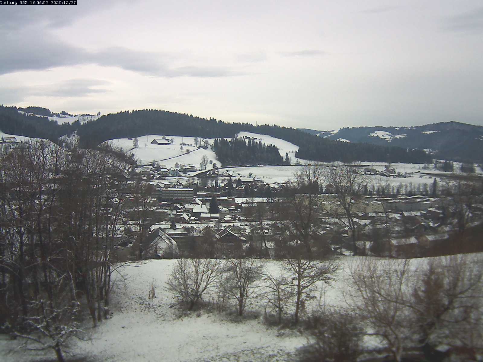 Webcam-Bild: Aussicht vom Dorfberg in Langnau 20201227-160601