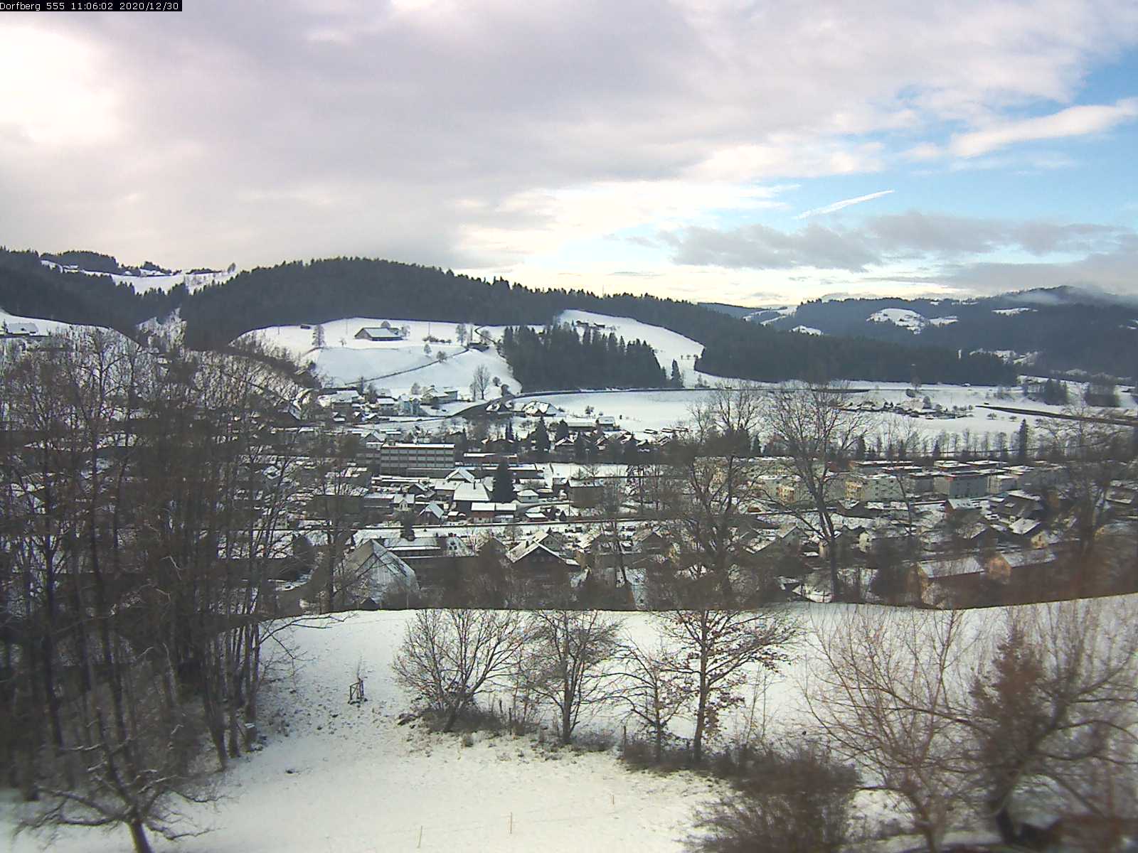 Webcam-Bild: Aussicht vom Dorfberg in Langnau 20201230-110601