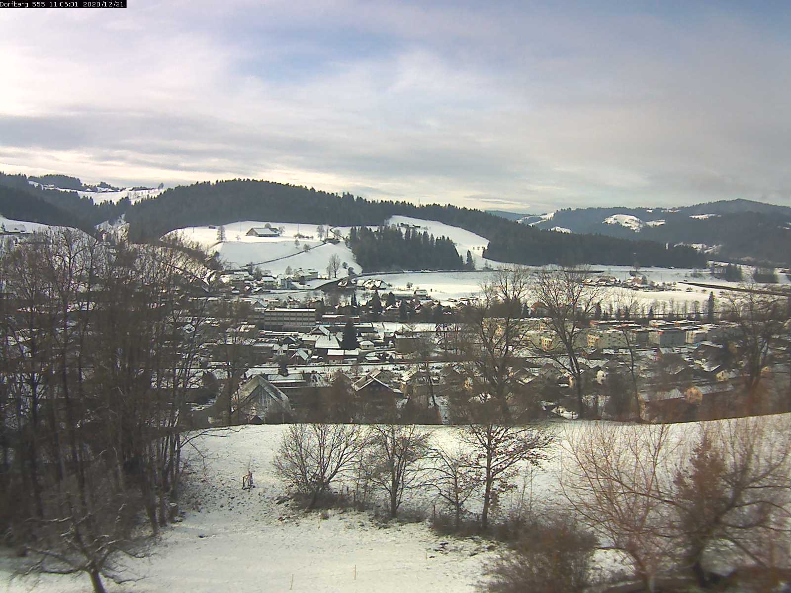 Webcam-Bild: Aussicht vom Dorfberg in Langnau 20201231-110601
