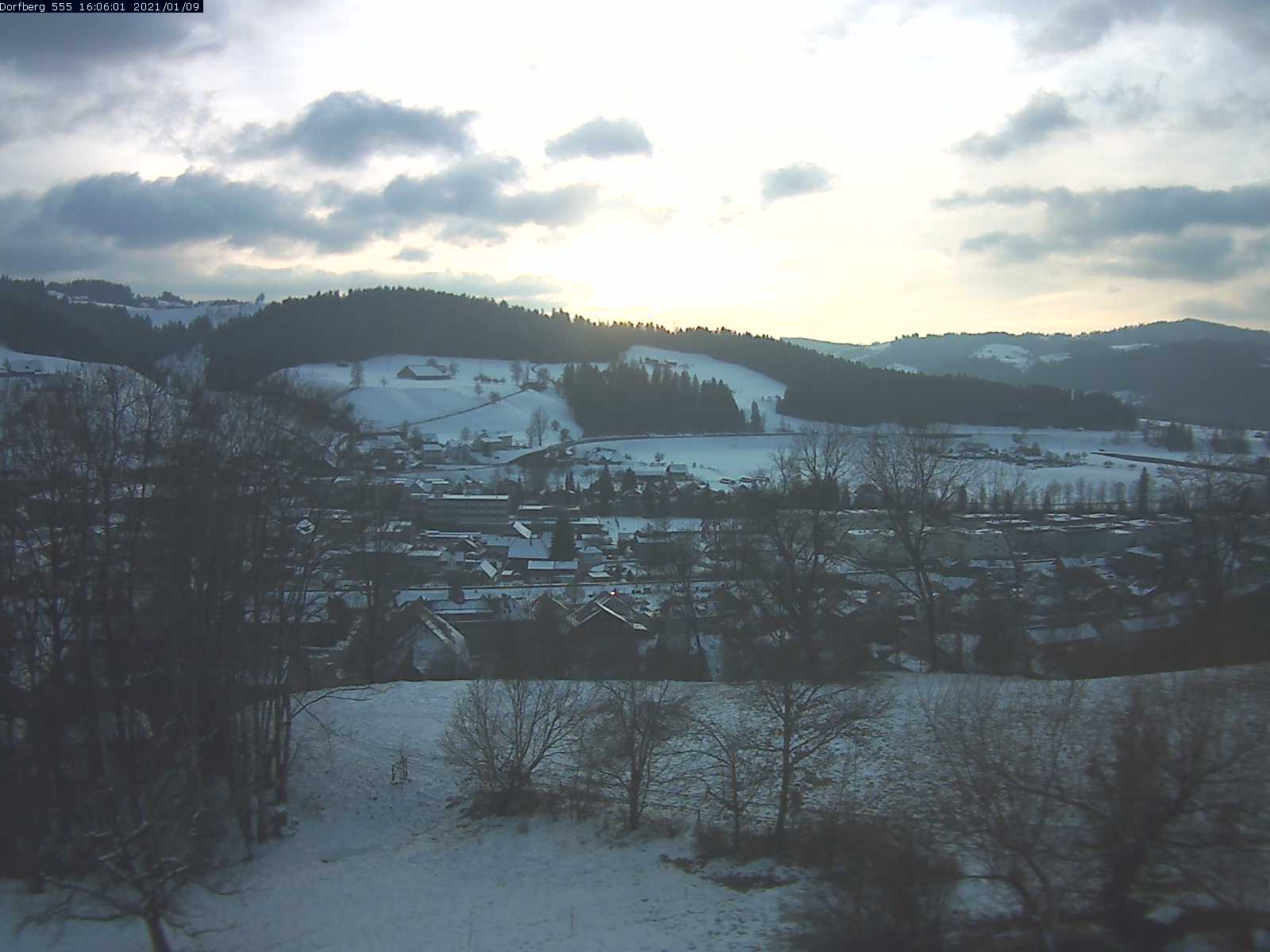 Webcam-Bild: Aussicht vom Dorfberg in Langnau 20210109-160601