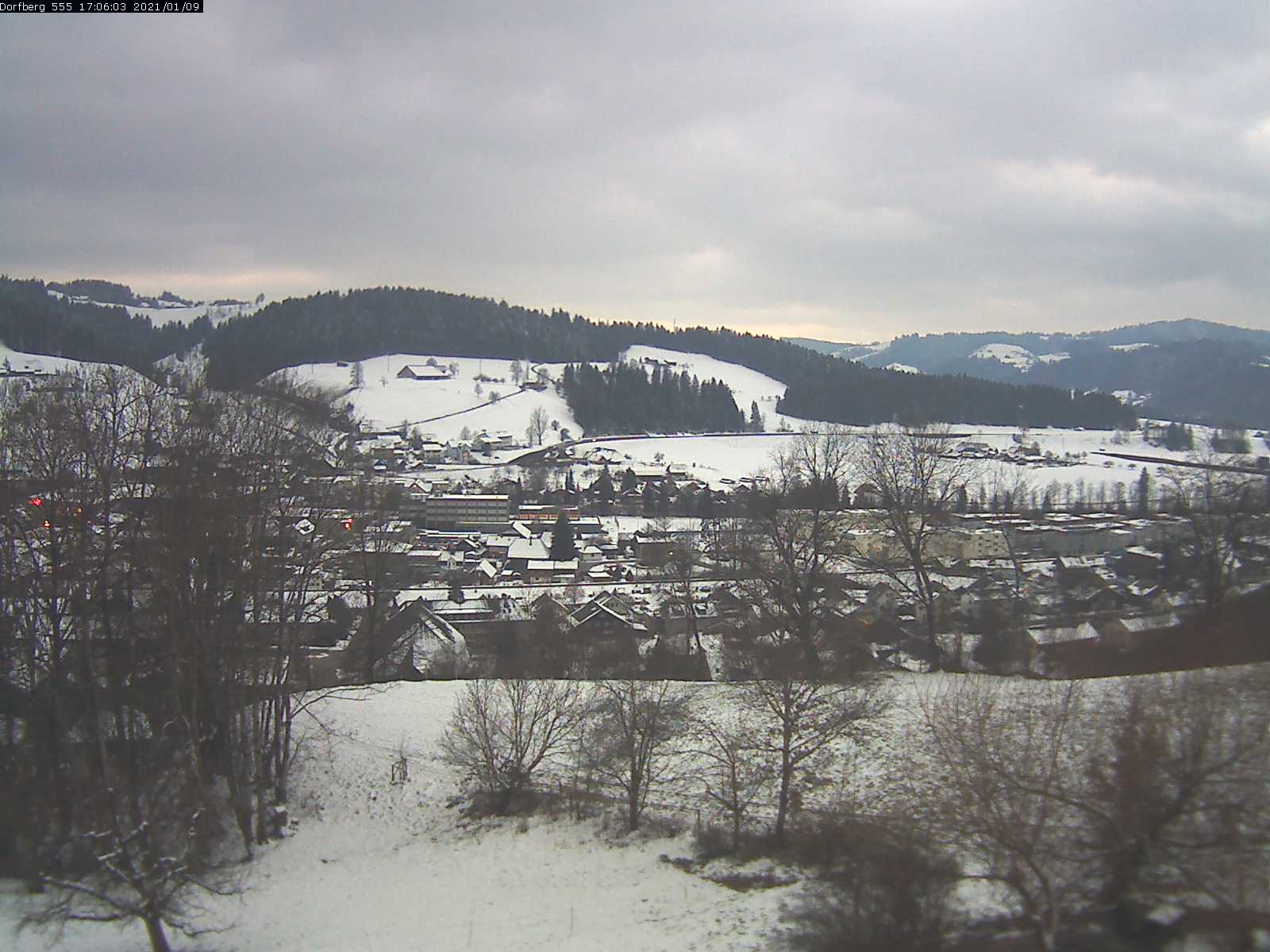 Webcam-Bild: Aussicht vom Dorfberg in Langnau 20210109-170601